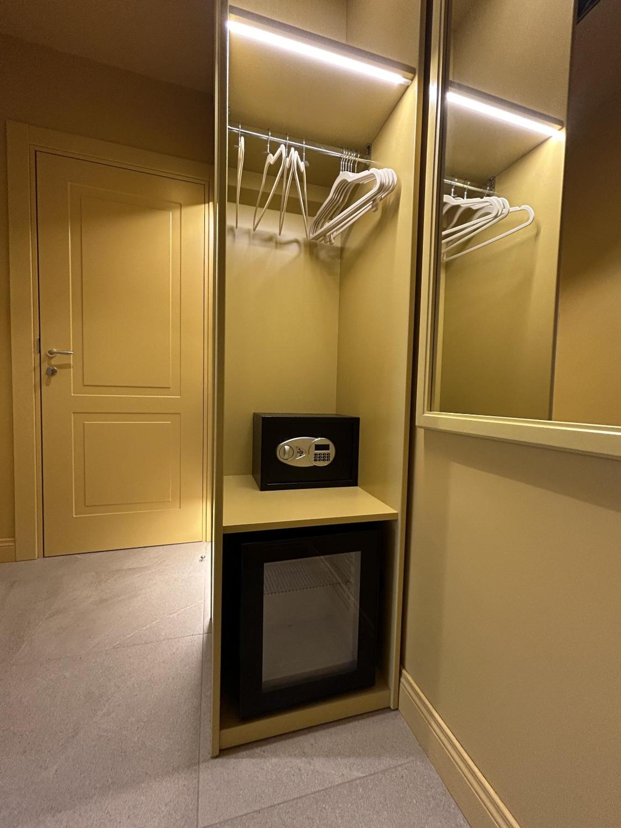 Astom Suites