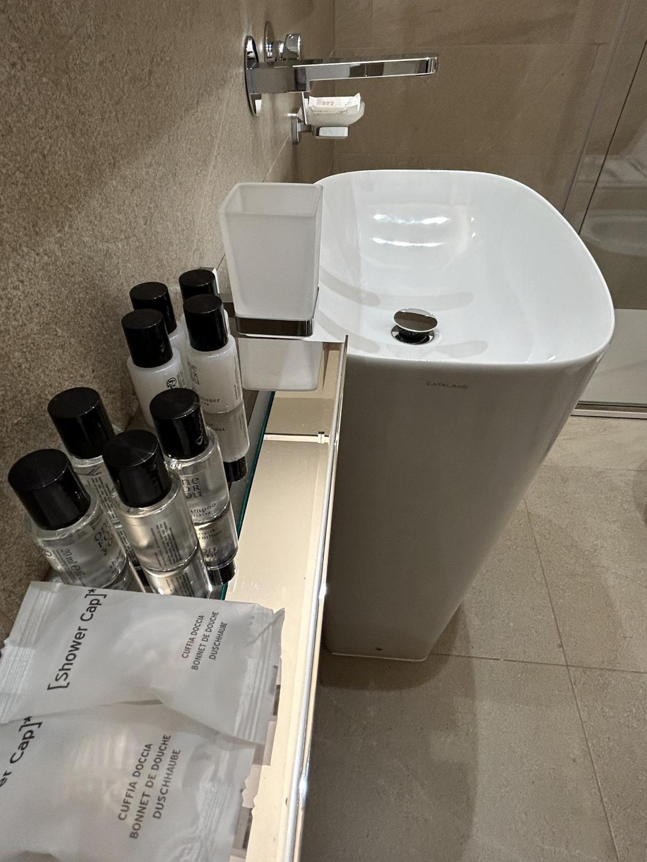 Astom Suites