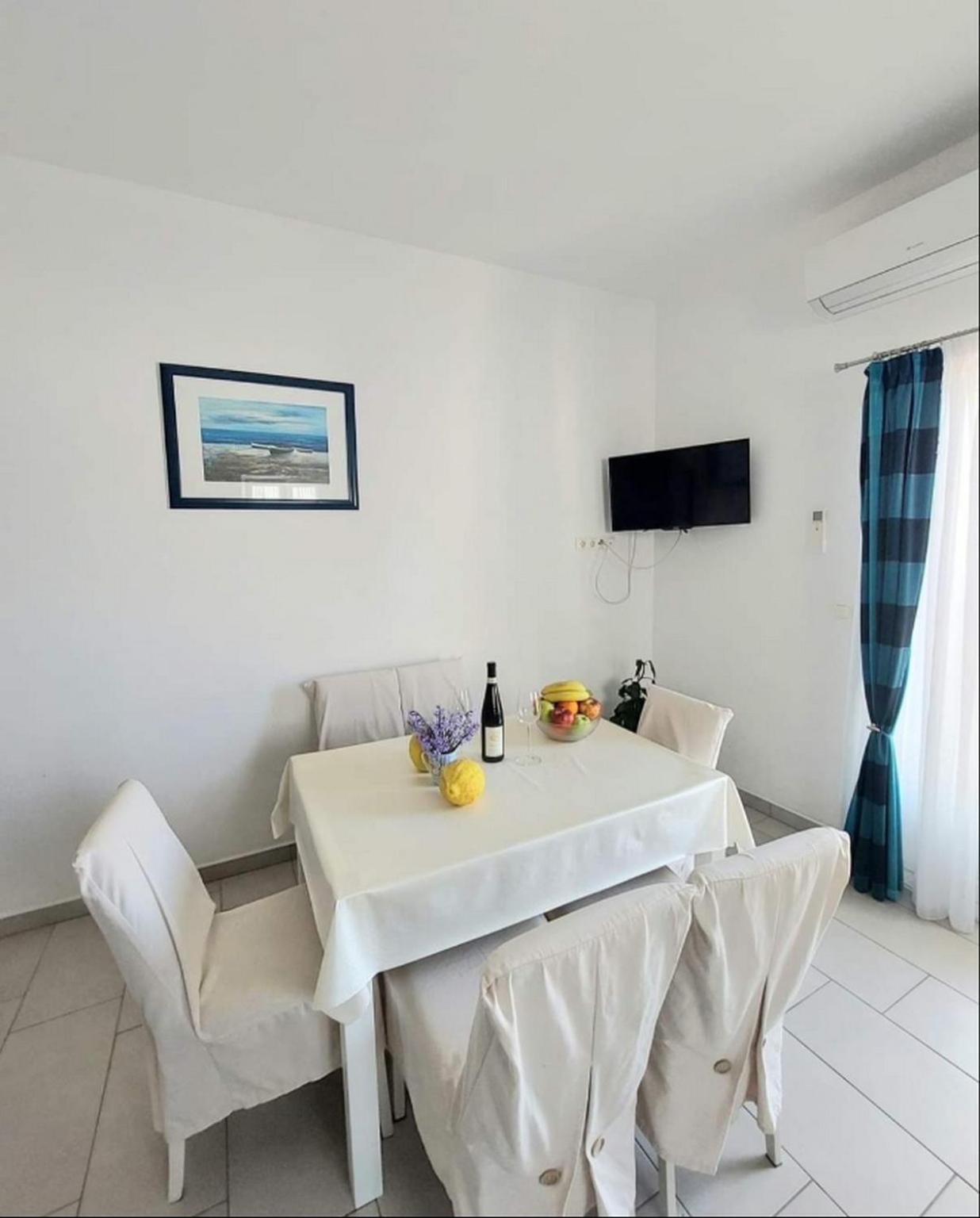 Apartments Krslovic
