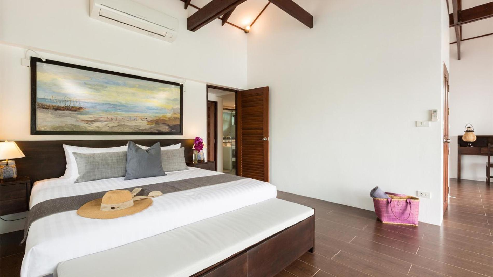 Hedonistic The Secret Beach Villa- Beachfront on Koh Phangan