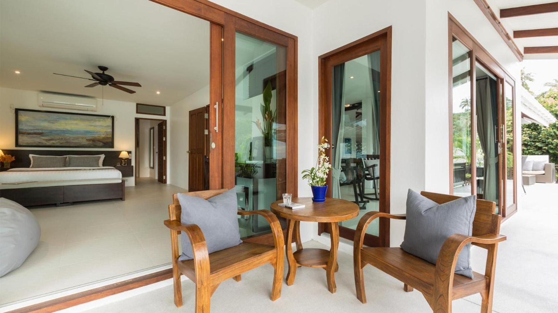 Hedonistic The Secret Beach Villa- Beachfront on Koh Phangan