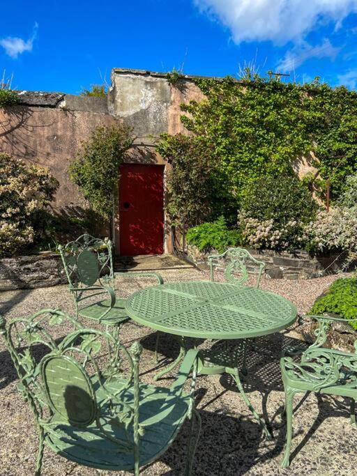 Luxury Large Group Accommodation with Hot Tub