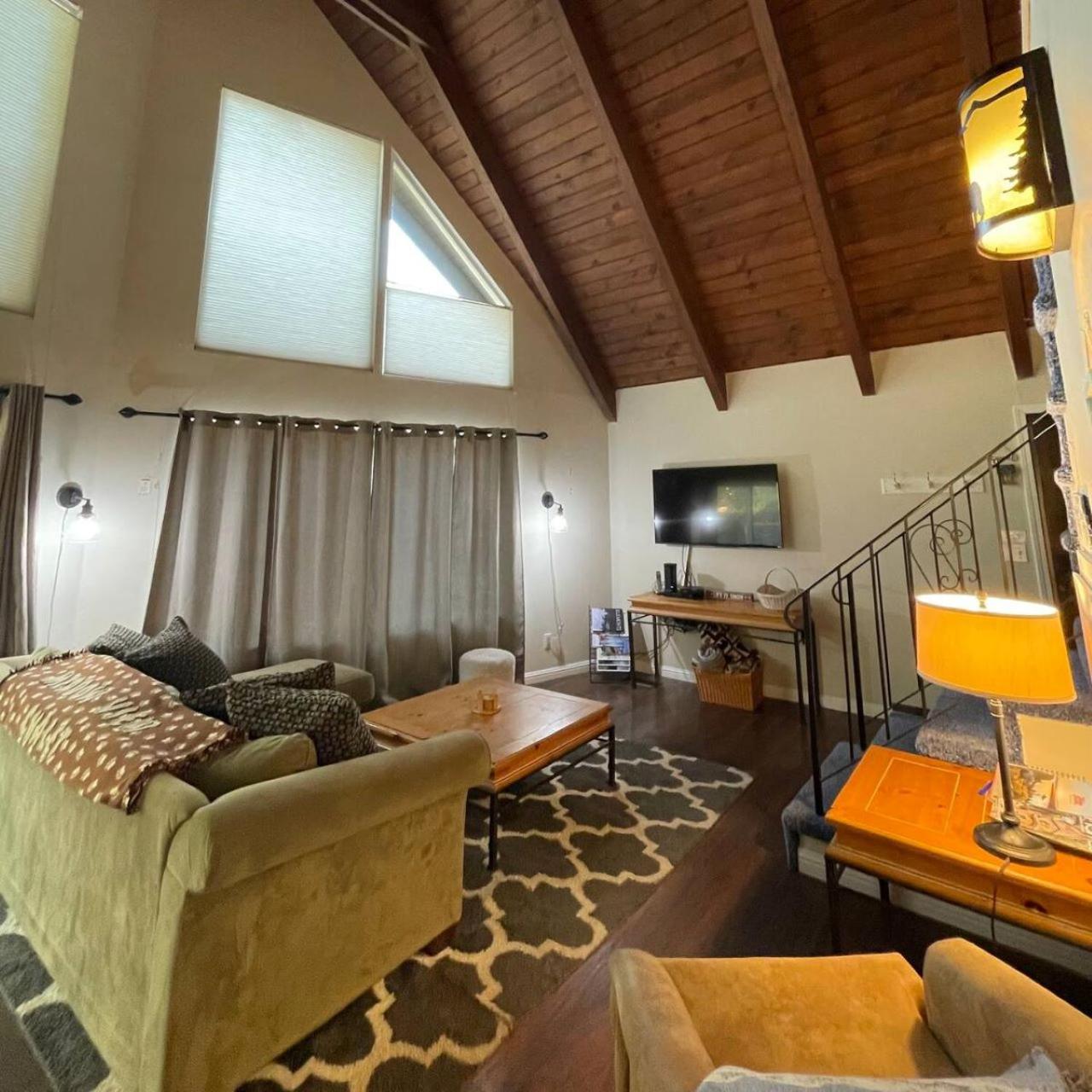 Spacious family home on the Meadow Monthly Only view 2