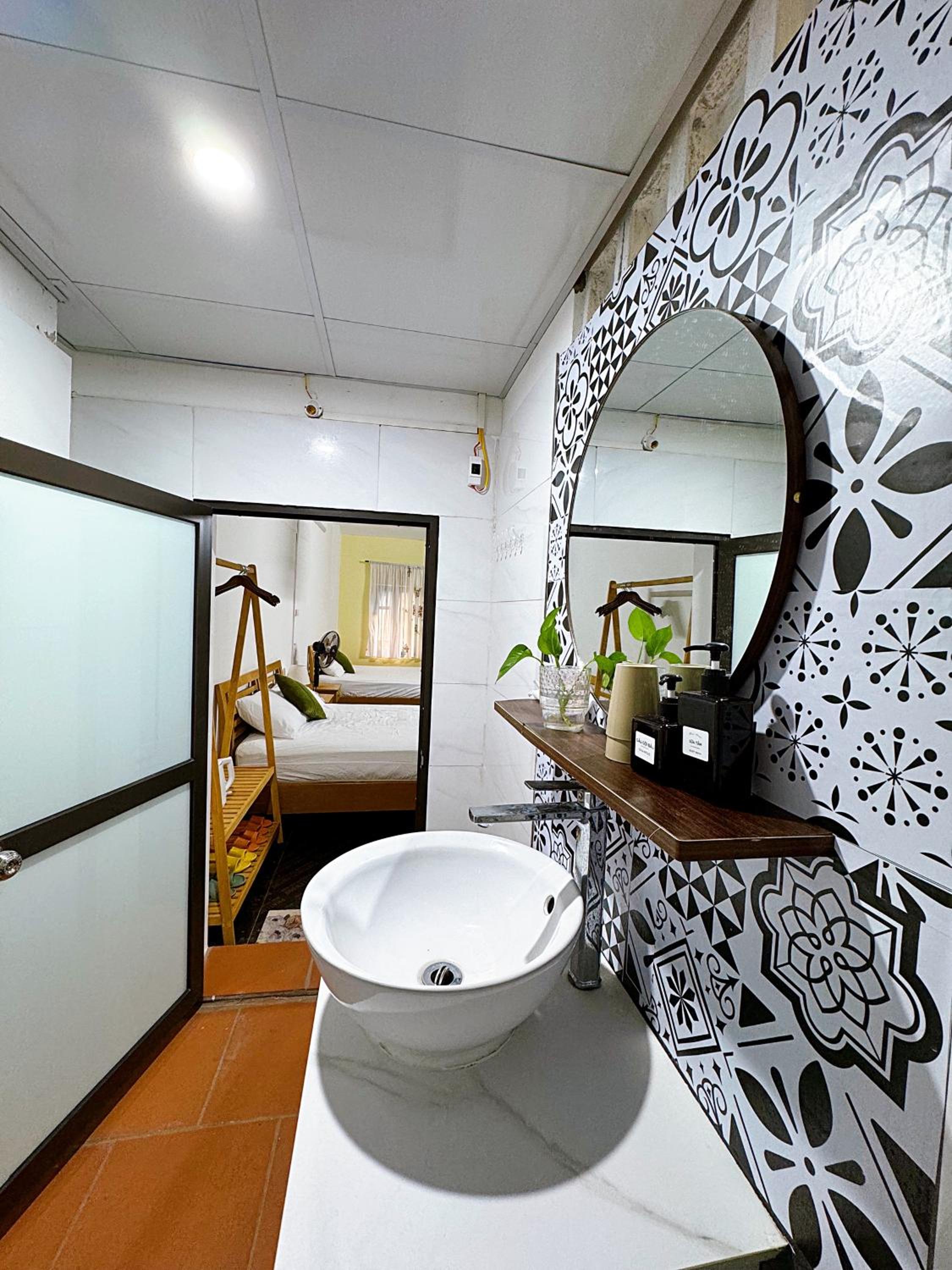 Homestay and Eggcoffee Central Hanoi Old Quarter