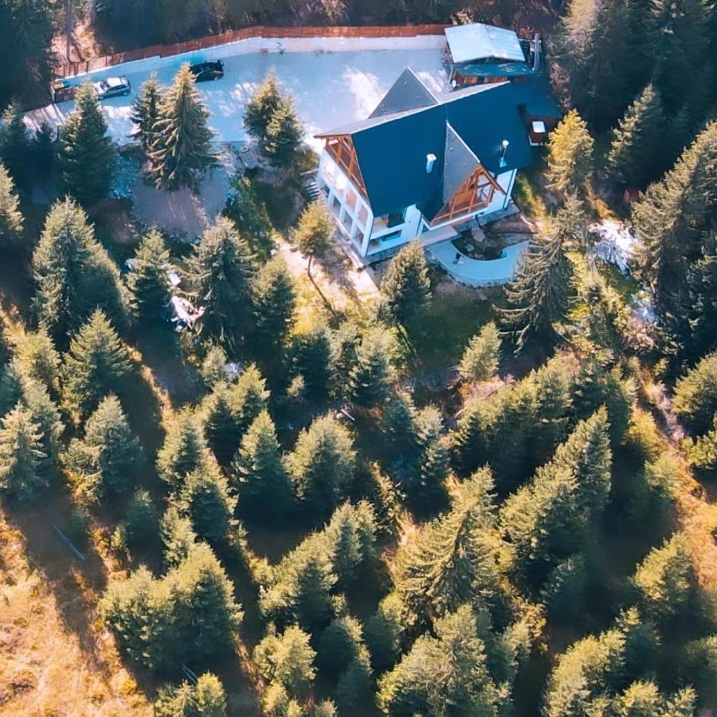 Luna Retreat view 2