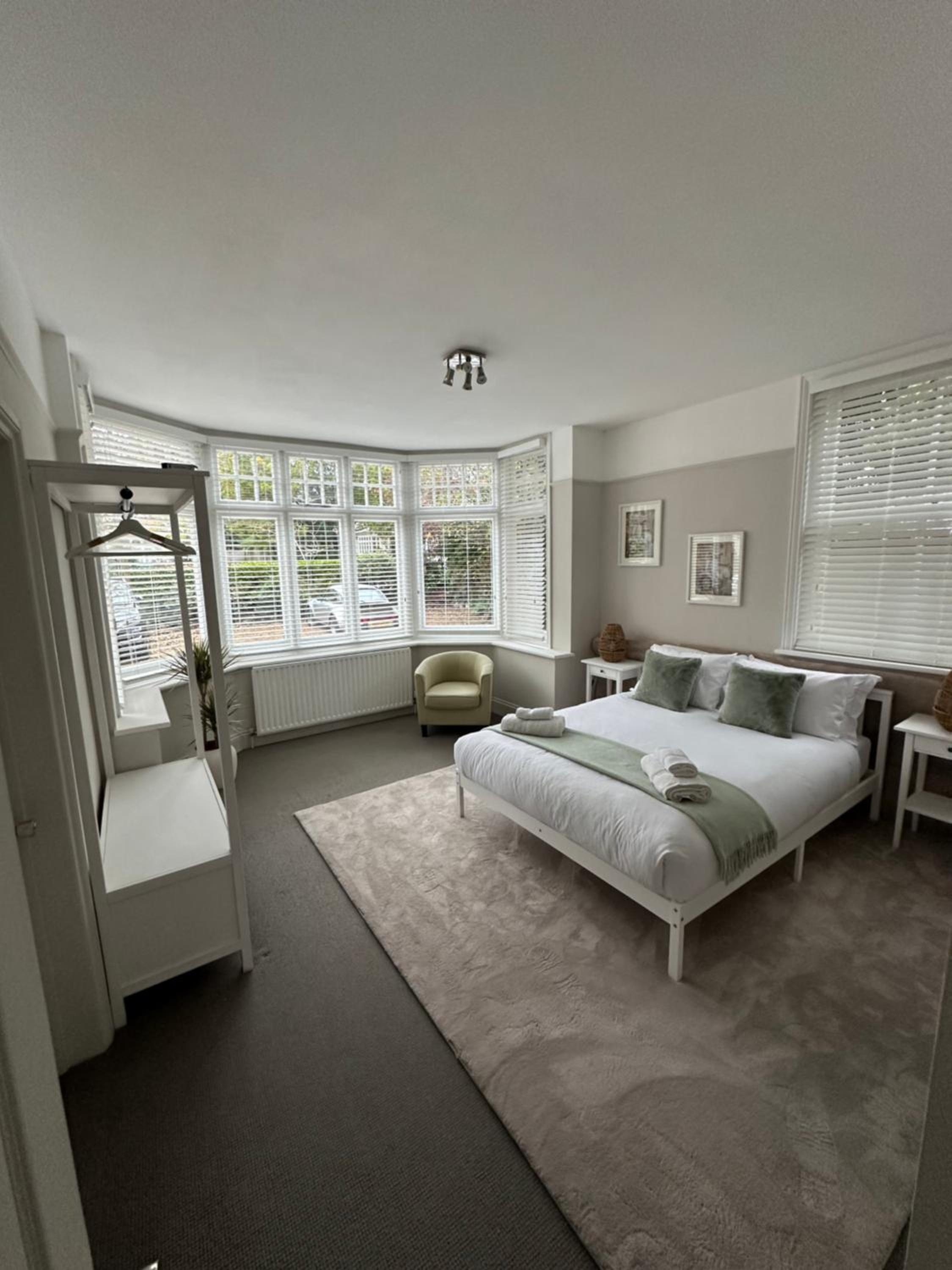 Woodfalls Luxury Getaway