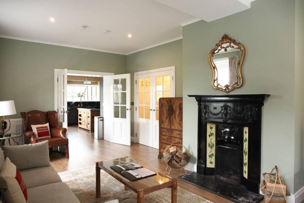 Luxury Large Group Accommodation with Hot Tub view 2