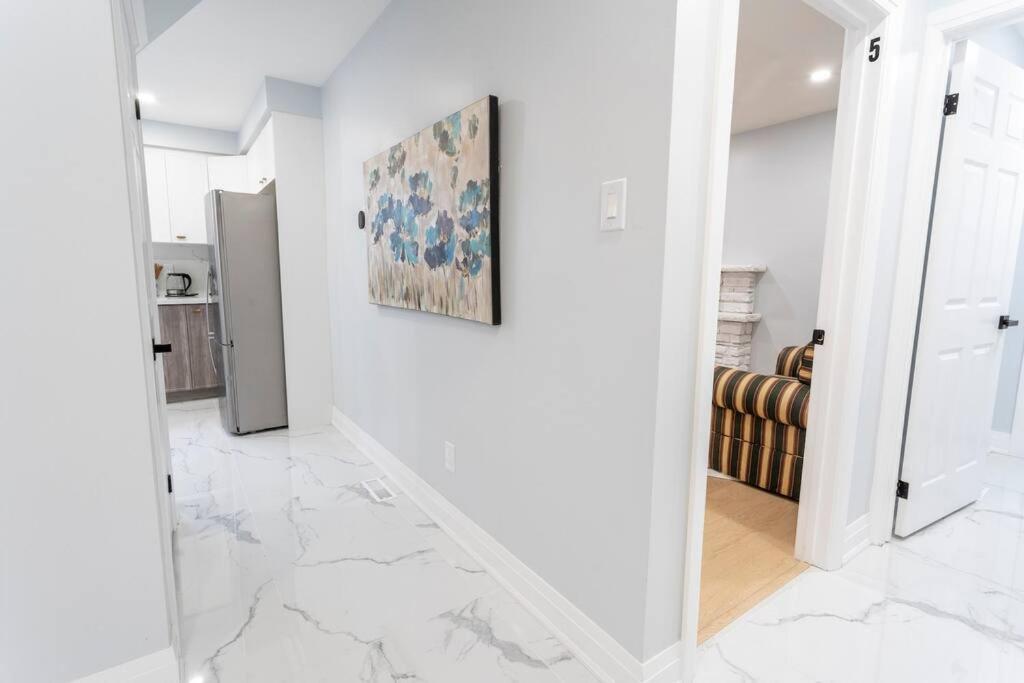 Cozy 5 bedroom house Scarborough