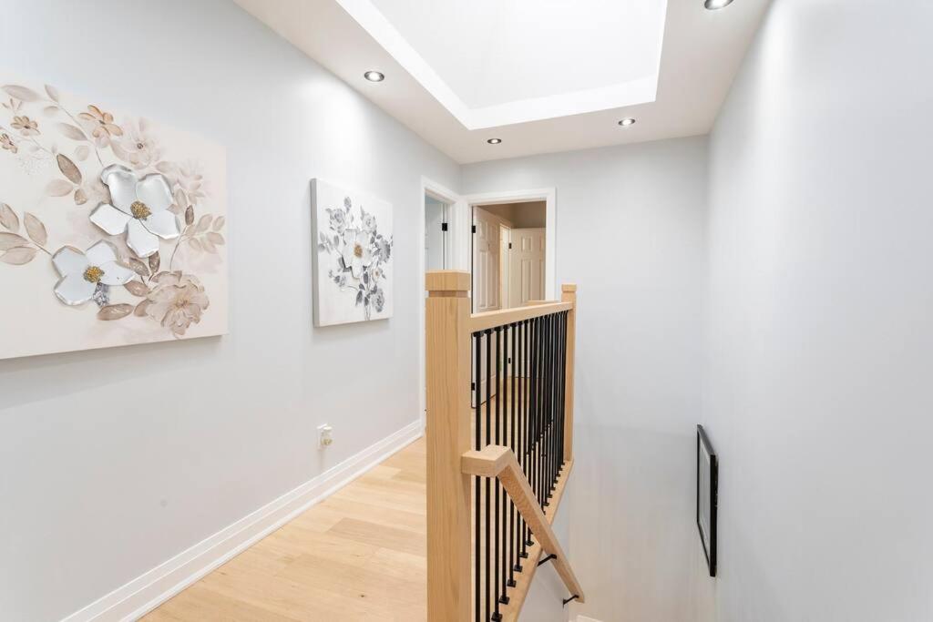 Cozy 5 bedroom house Scarborough