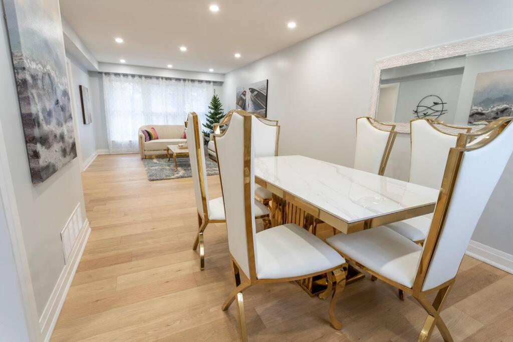 Cozy 5 bedroom house Scarborough