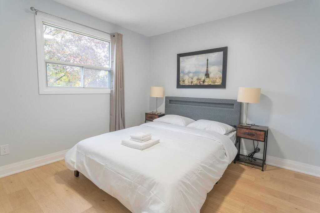 Cozy 5 bedroom house Scarborough
