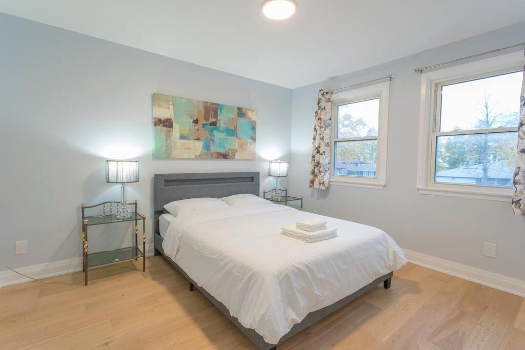Cozy 5 bedroom house Scarborough