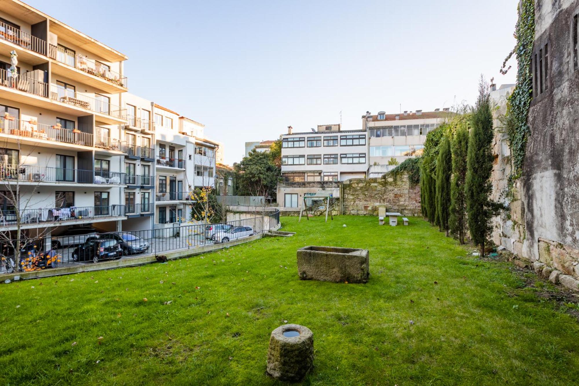 Porto Cozy and Design Apartment in Porto Center view 2