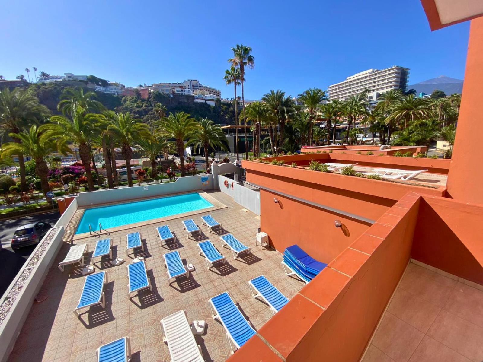 Alta Pool View Apartment