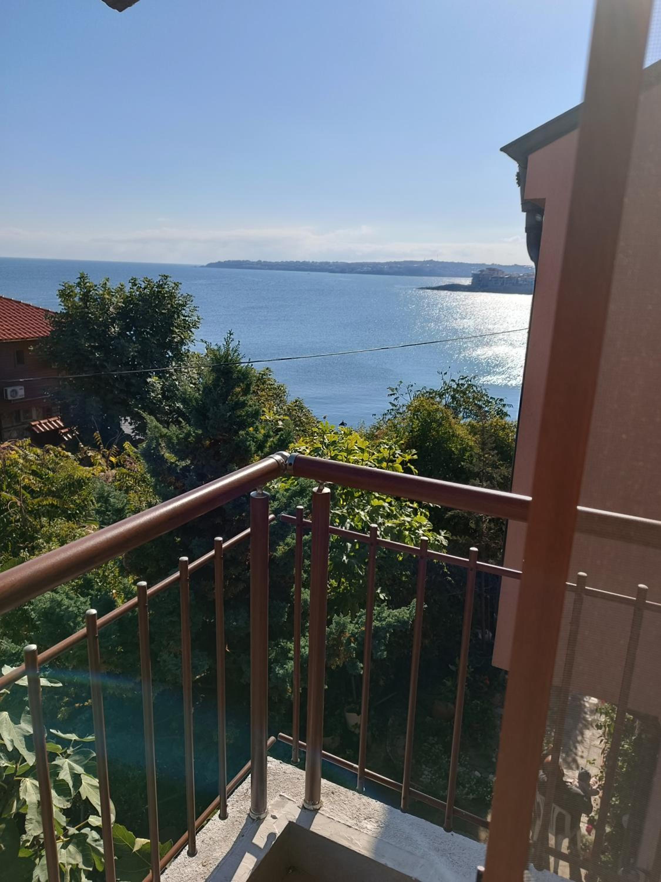 Farlalievi Guest House