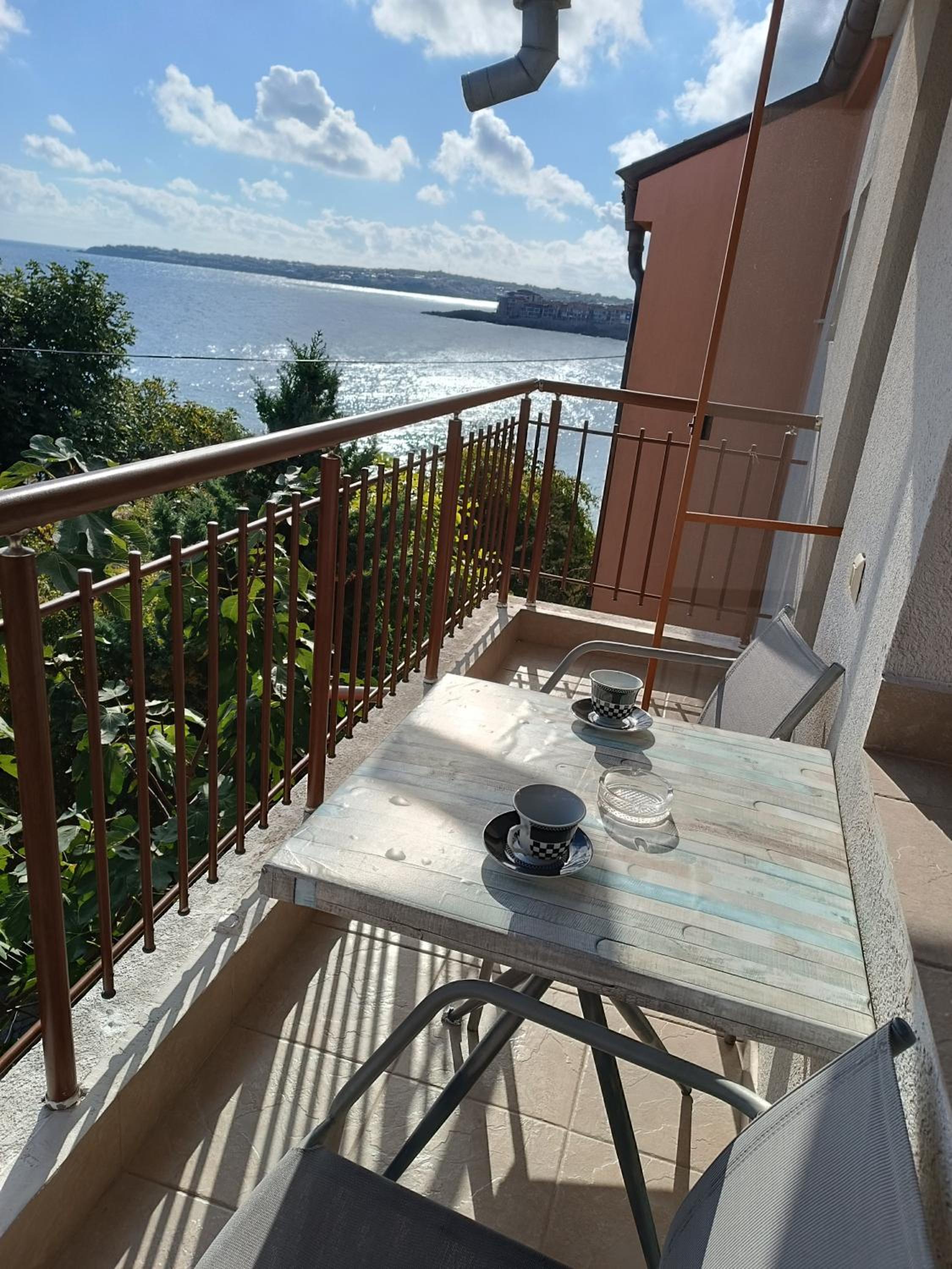 Farlalievi Guest House