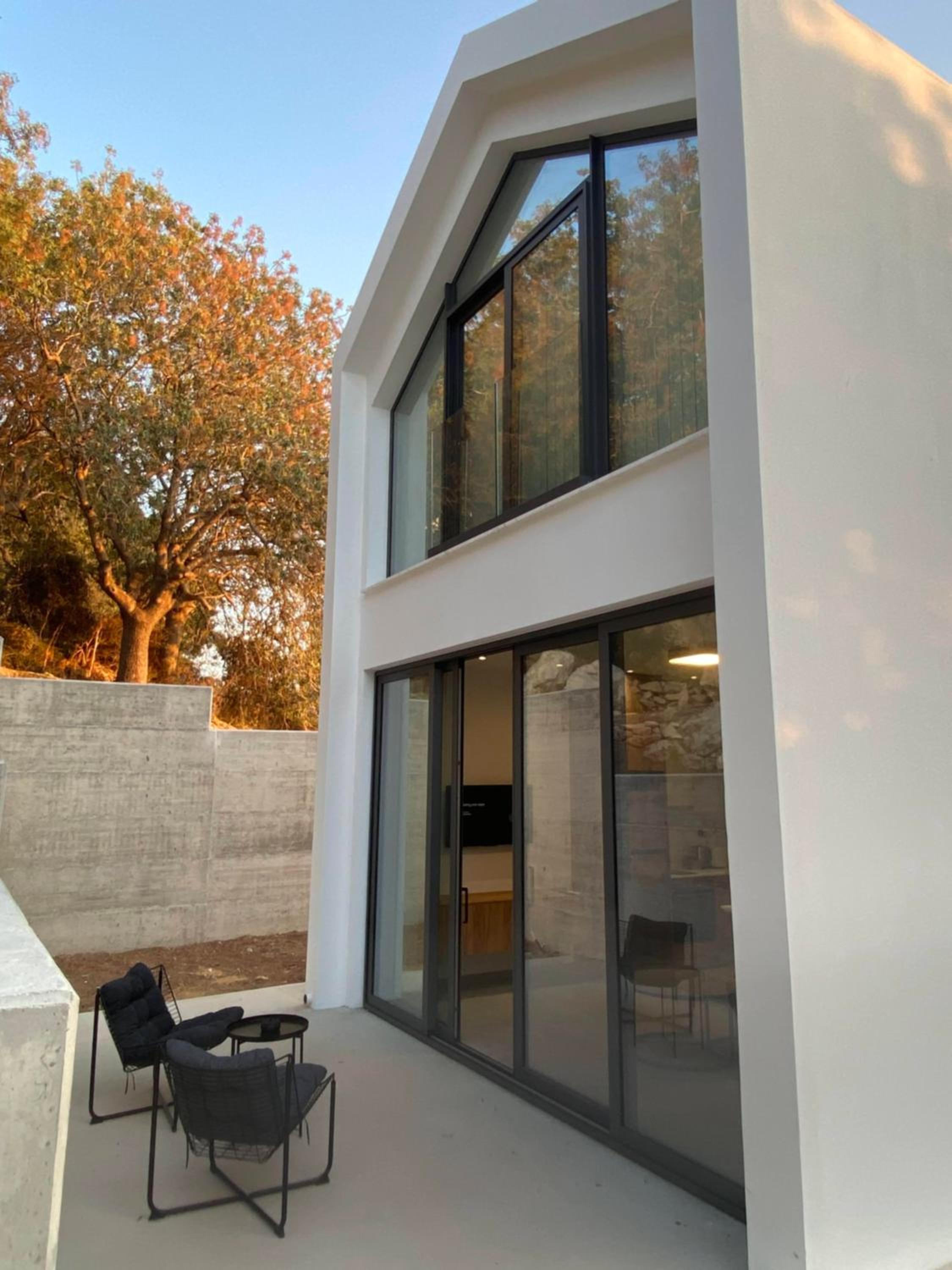Tremythia Homes - Deluxe loft and 2-bed houses