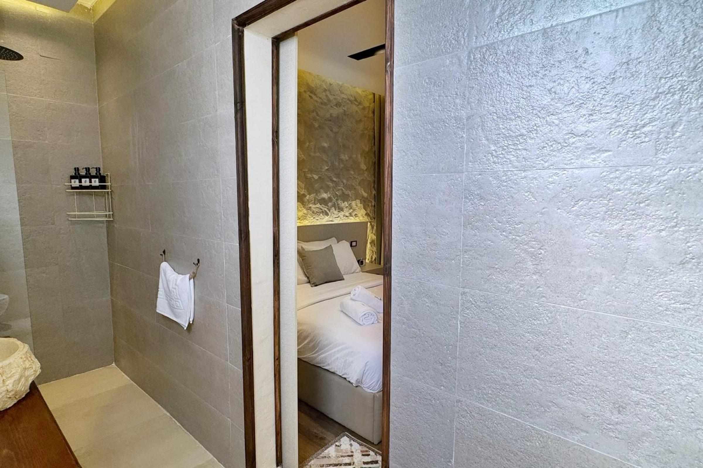 The Built-Up 2 BDR Condo 15 min to CAI Airpt