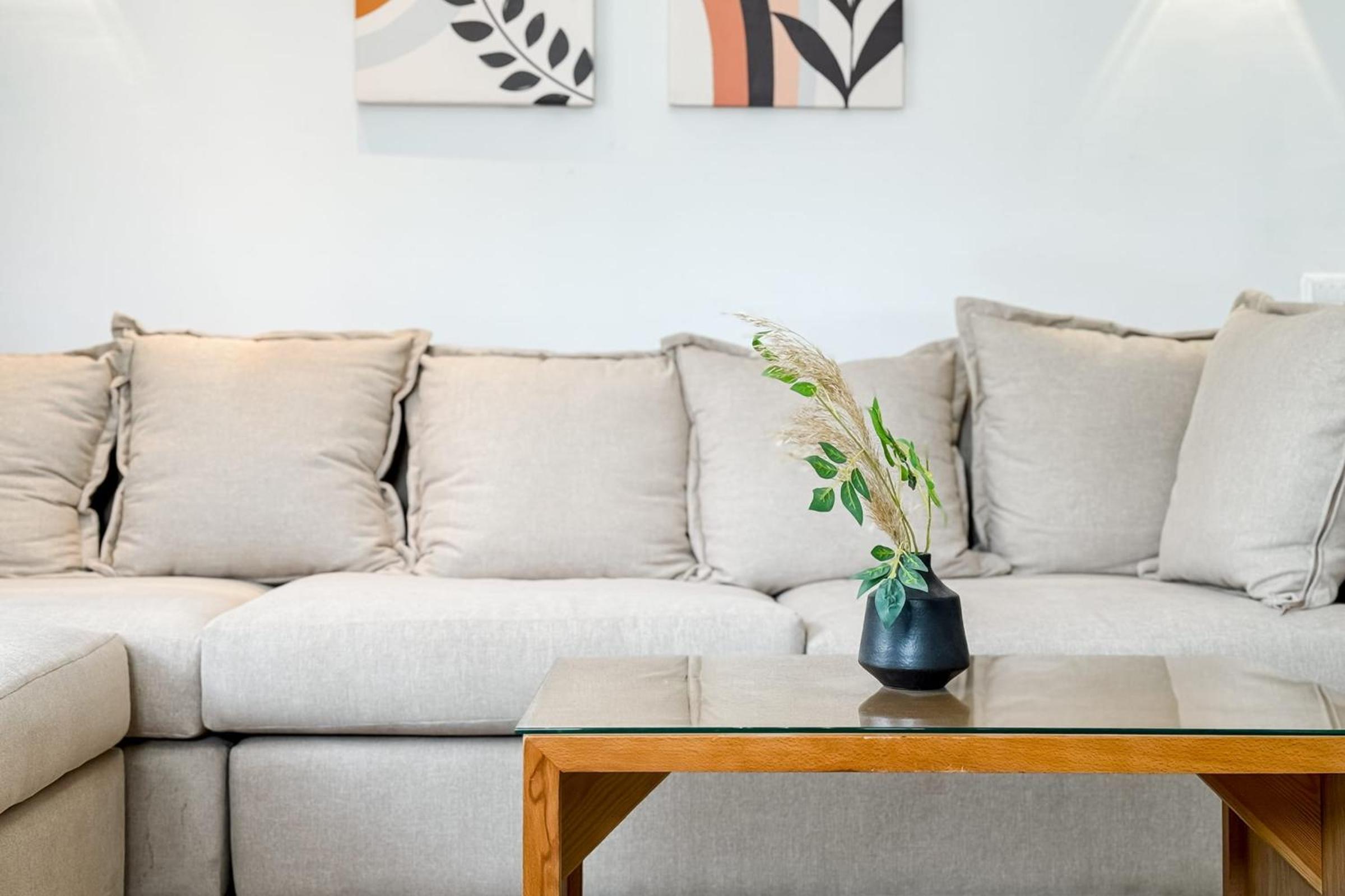 Serene & Spacey 2BDR 15 Min From CAI Airport