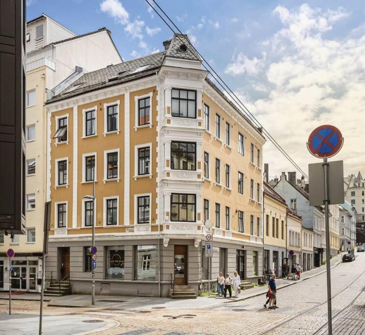 Bo midt i sentrum view 2