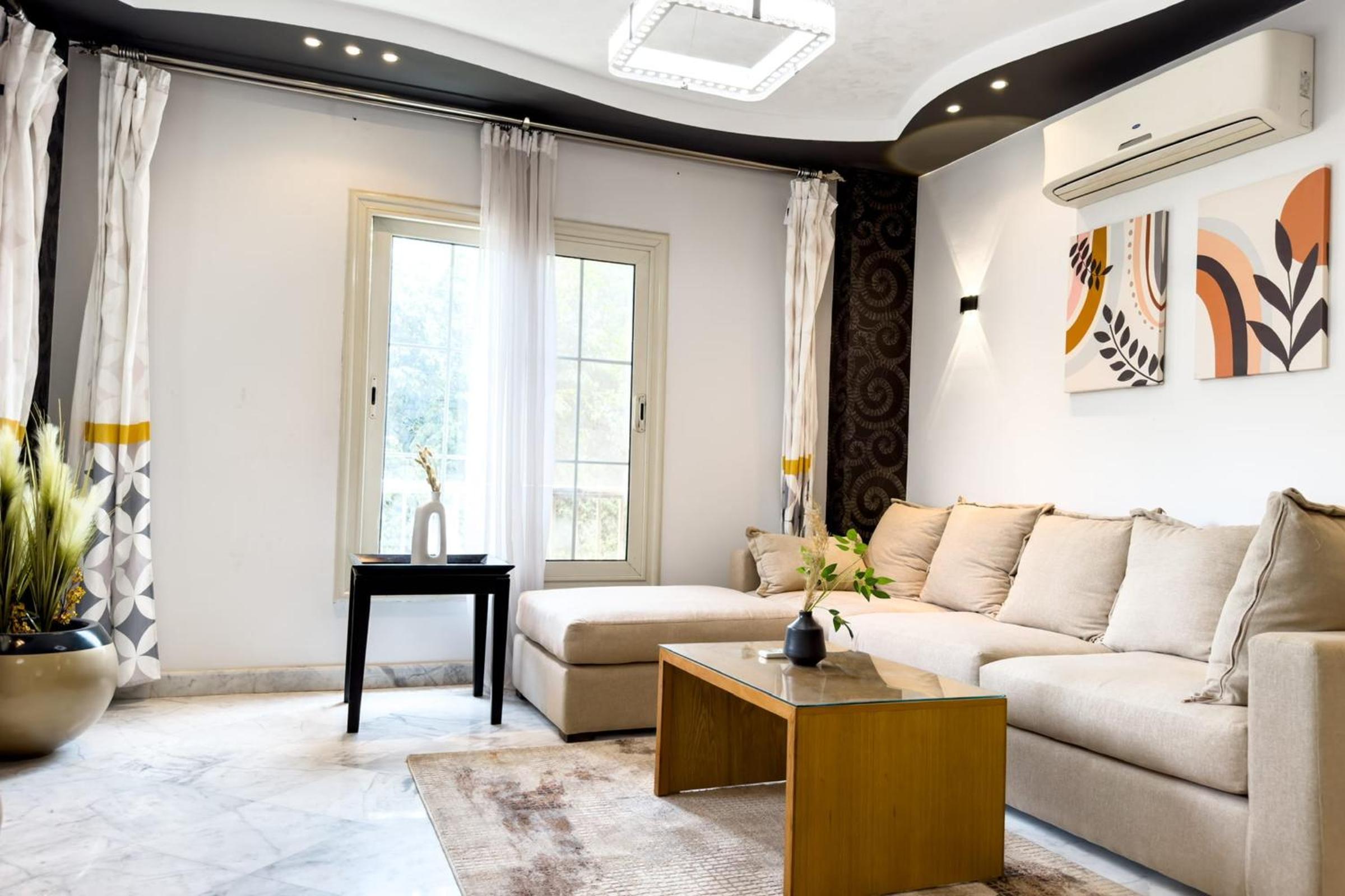 Serene & Spacey 2BDR 15 Min From CAI Airport