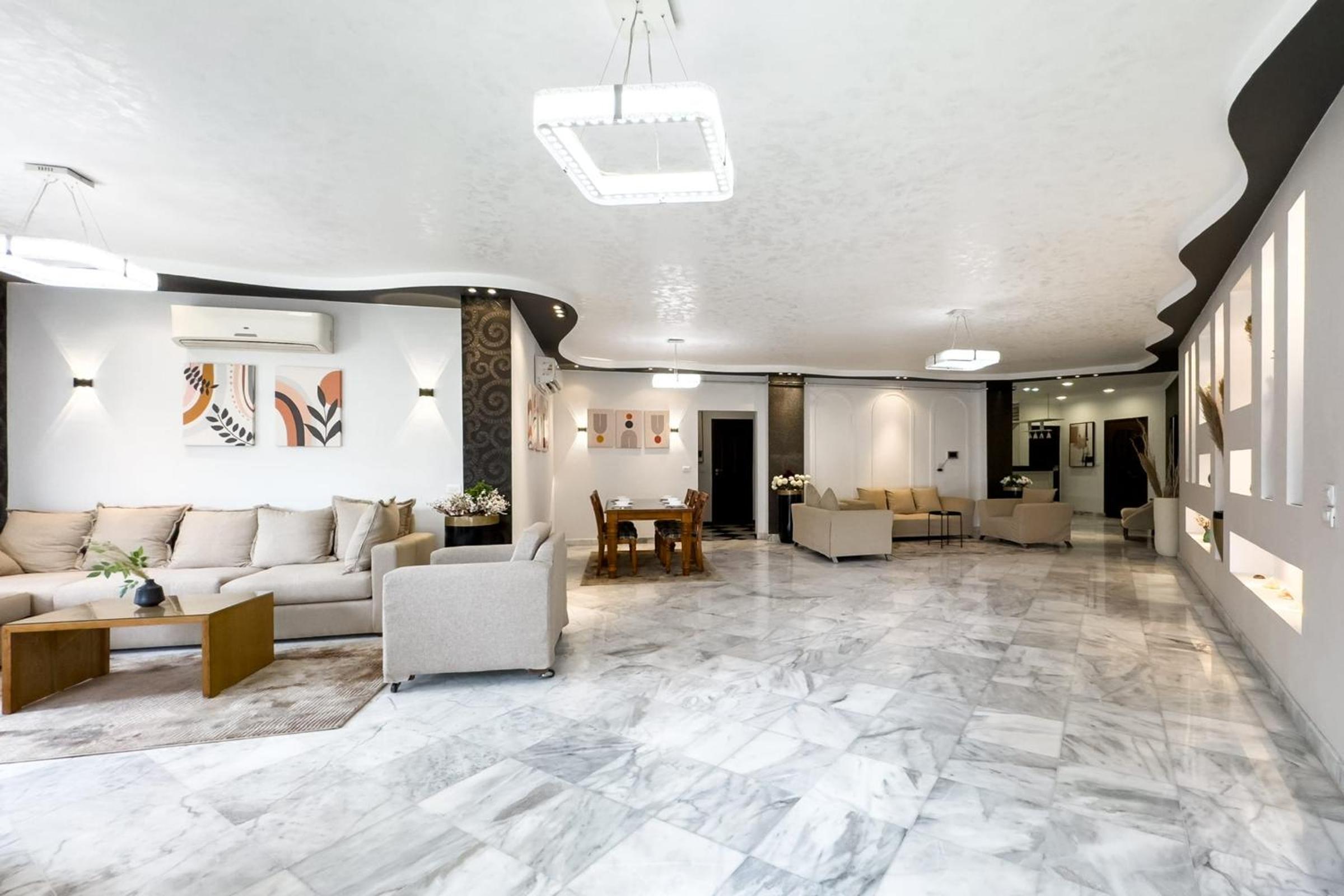 Serene & Spacey 2BDR 15 Min From CAI Airport
