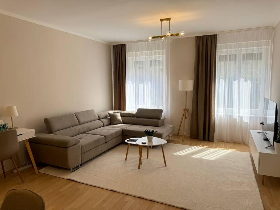 Európa Apartman
