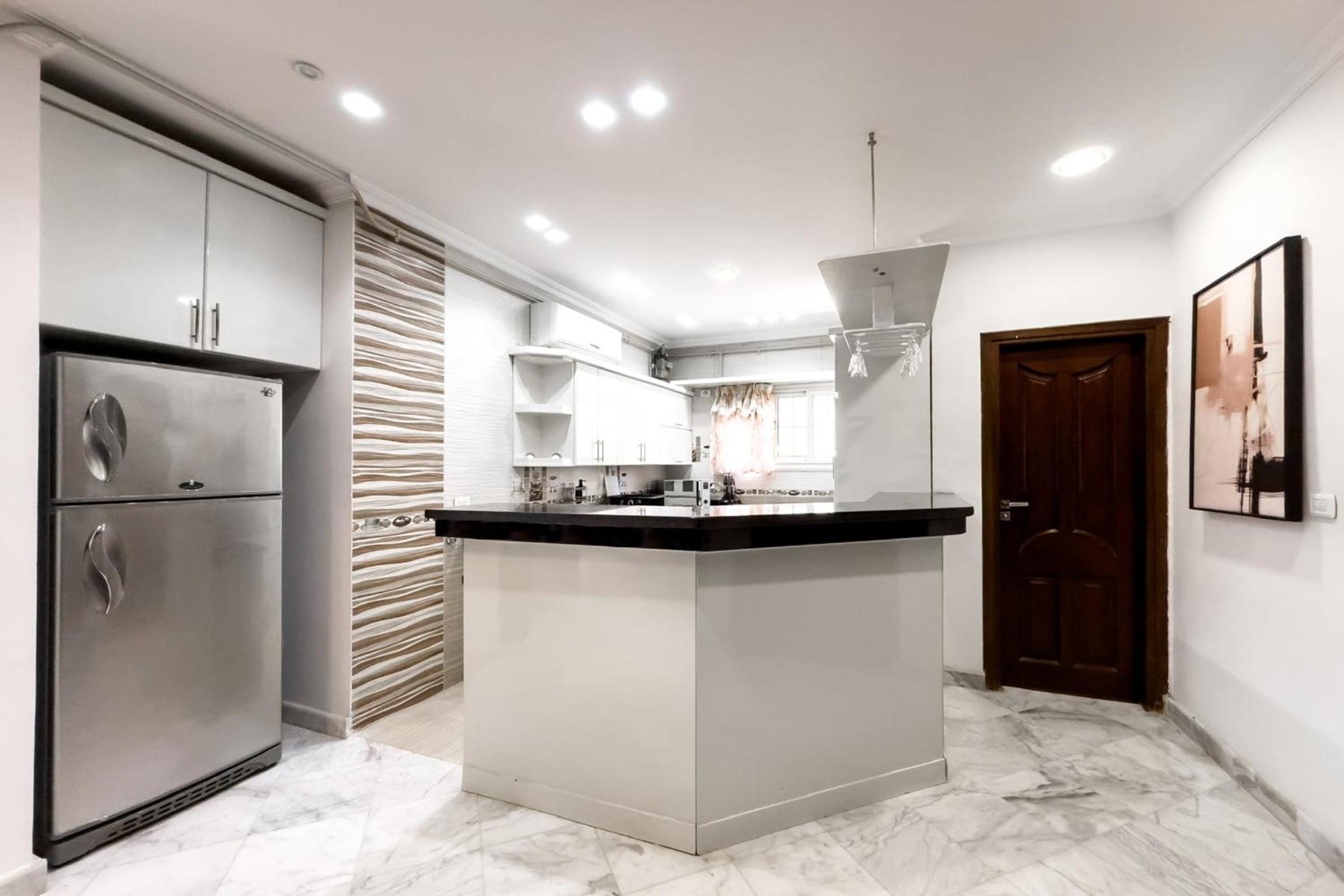 Serene & Spacey 2BDR 15 Min From CAI Airport
