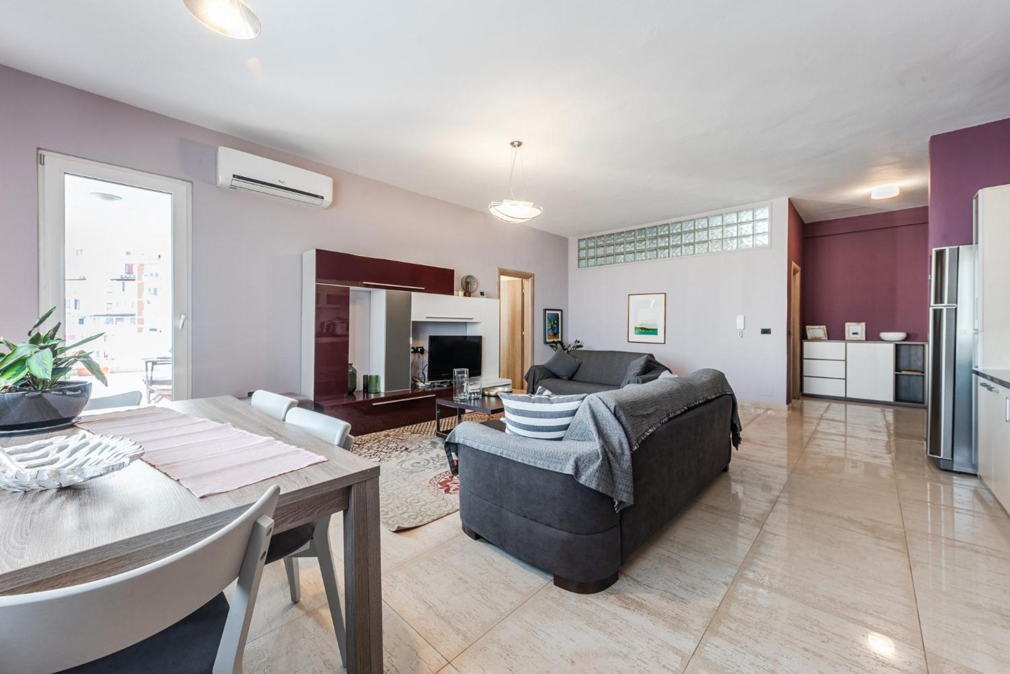 Main square apartment