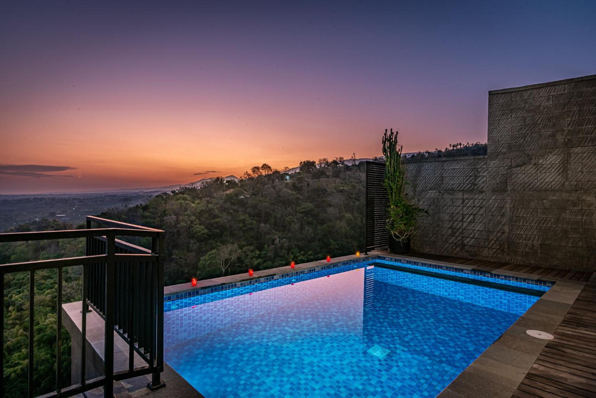 Villa Lovina Hill Paradise 2 - Unwind in luxury, where LOVE meets paradise! view 5
