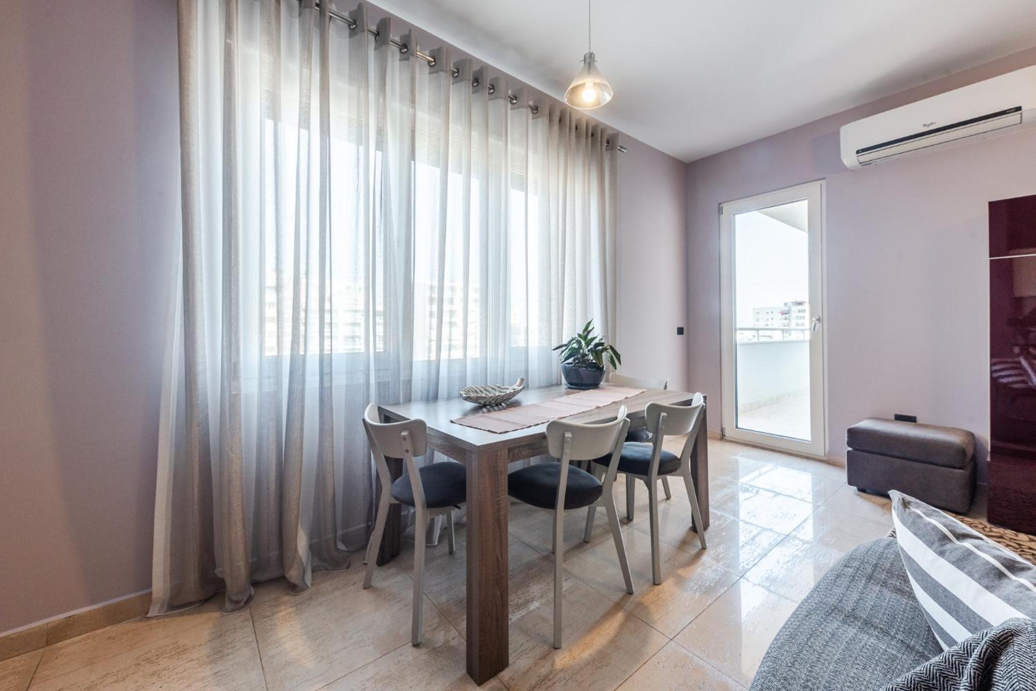 Main square apartment