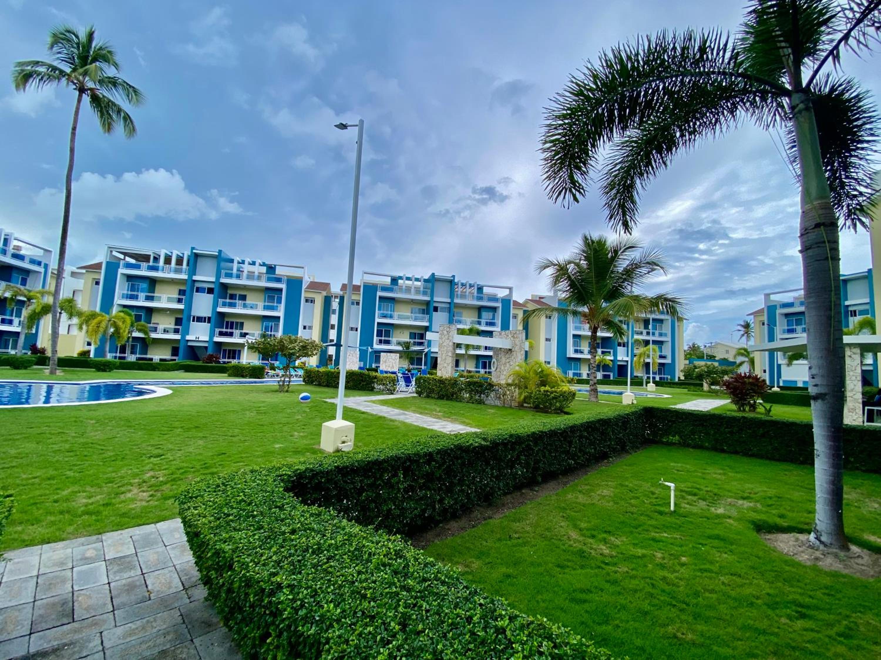 Radiant Realm Residence Free Parking BBQ Central los Corales