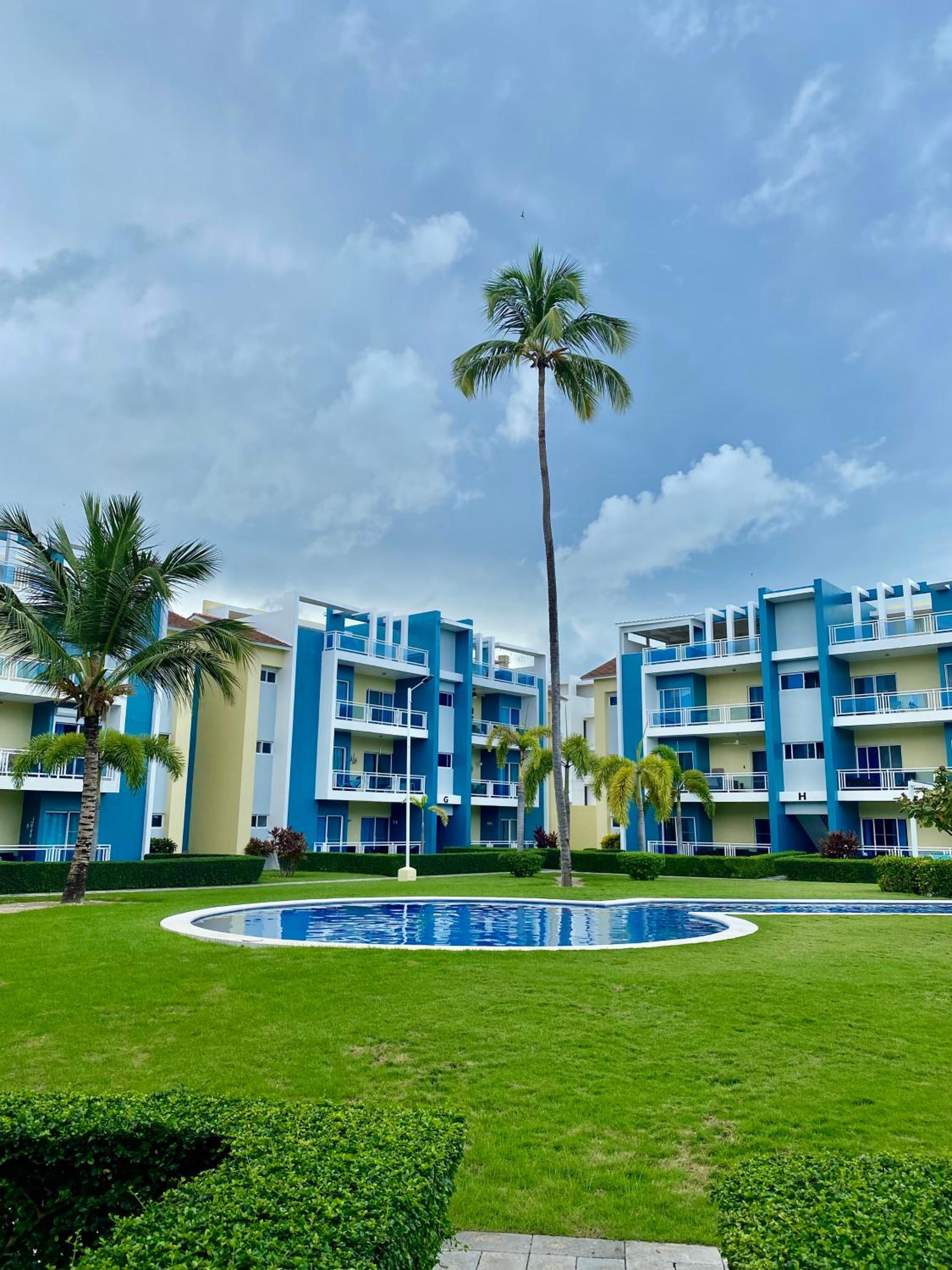 Radiant Realm Residence Free Parking BBQ Central los Corales
