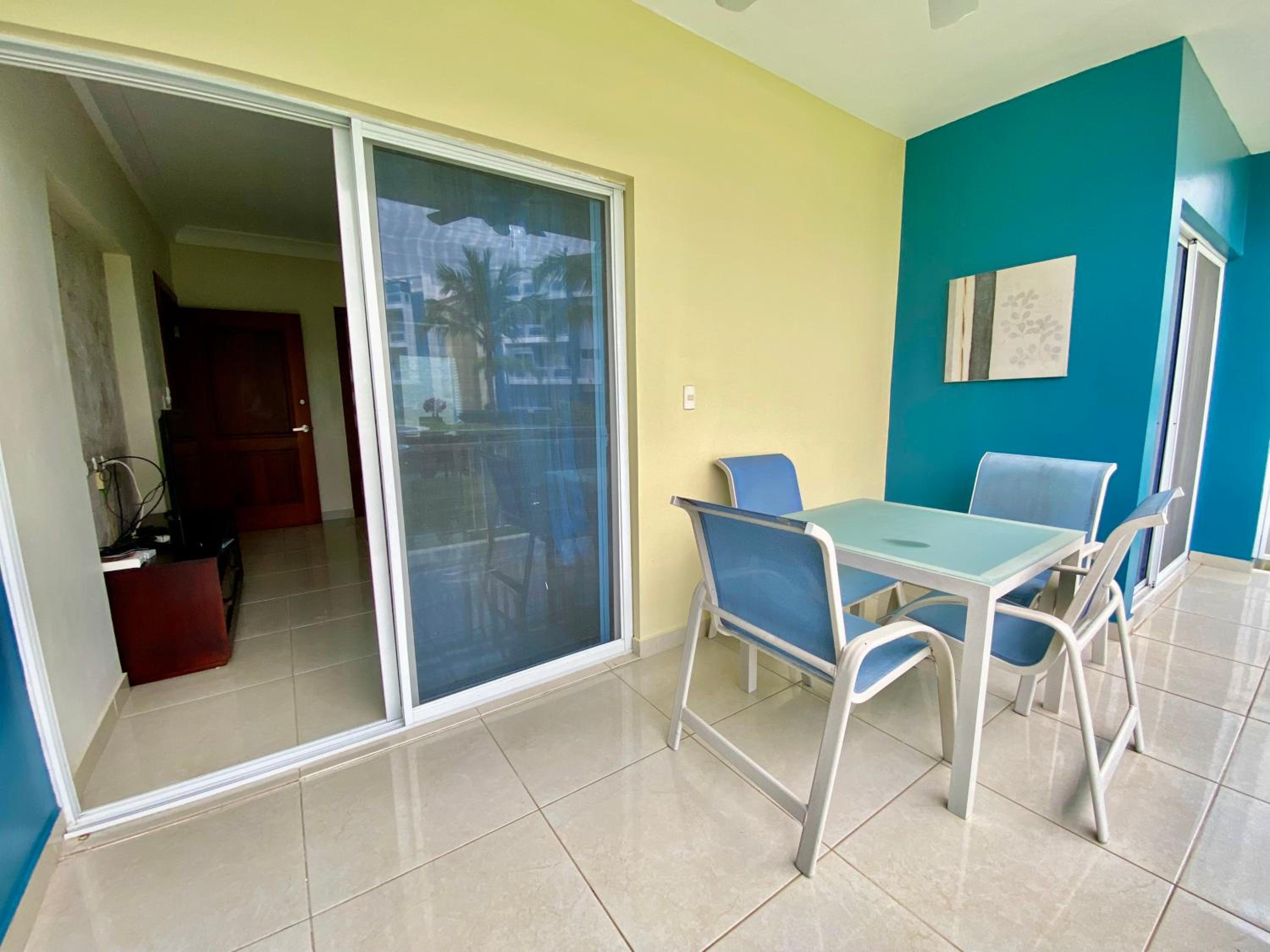 Radiant Realm Residence Free Parking BBQ Central los Corales
