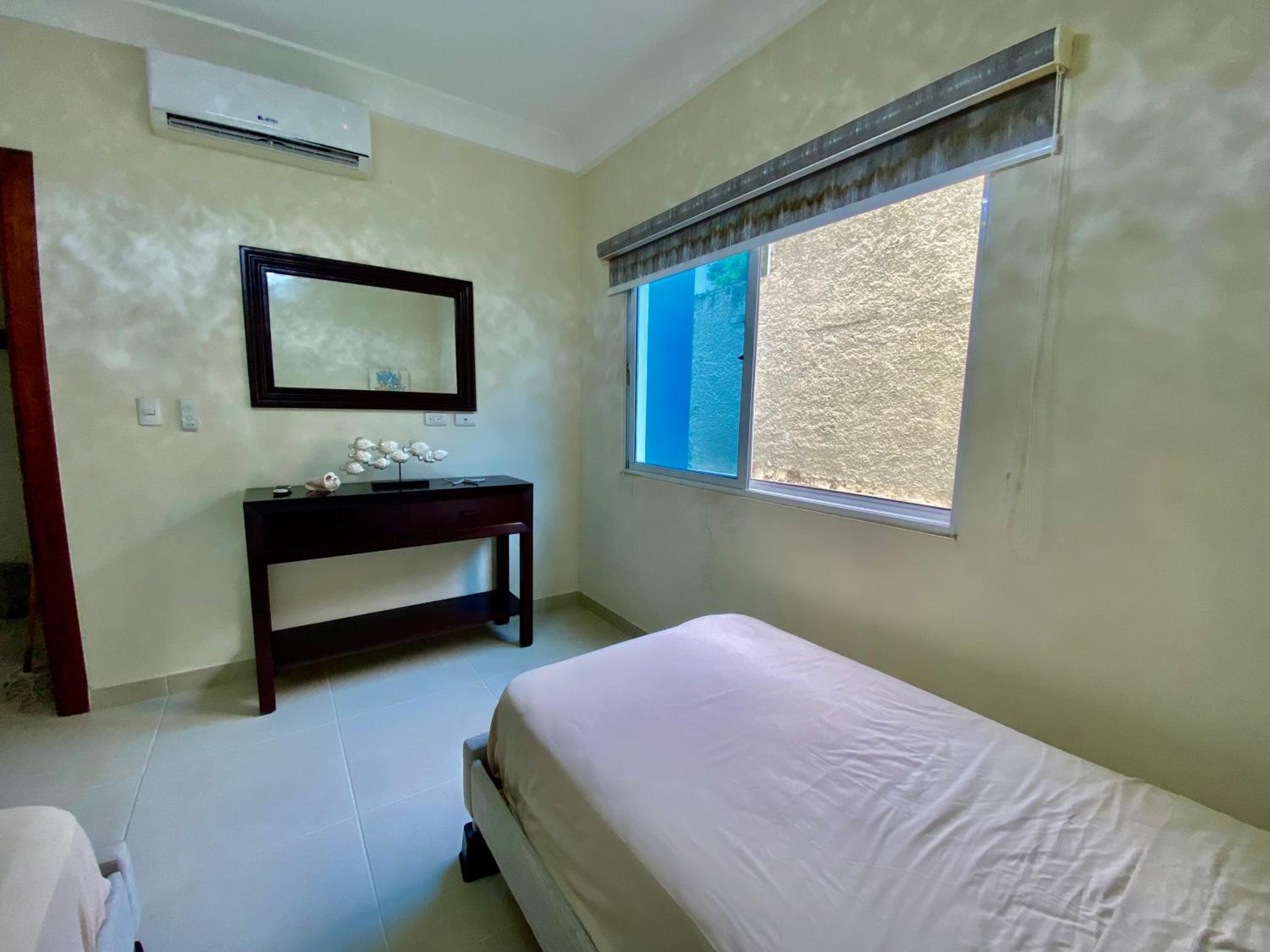 Radiant Realm Residence Free Parking BBQ Central los Corales