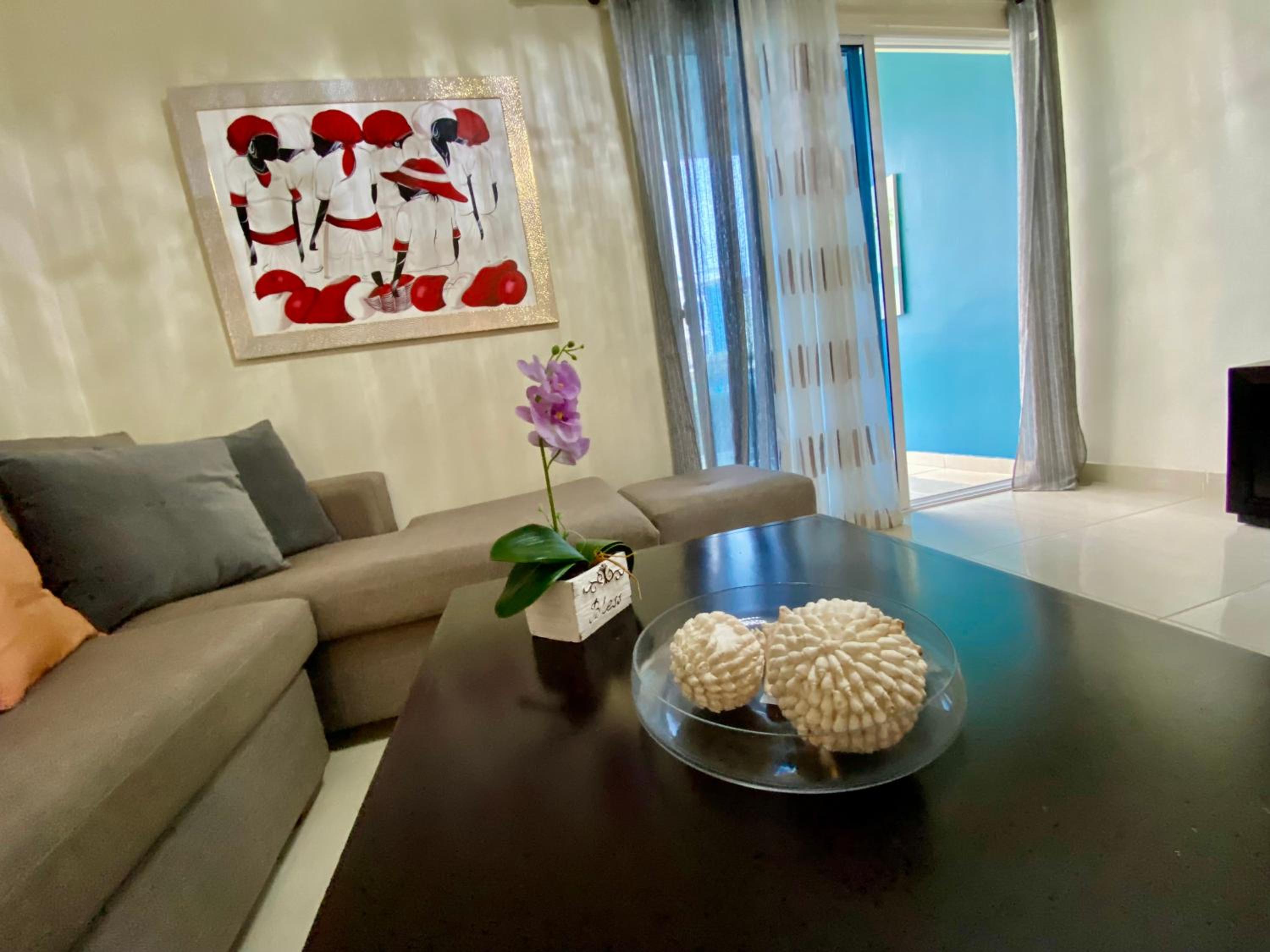 Radiant Realm Residence Free Parking BBQ Central los Corales