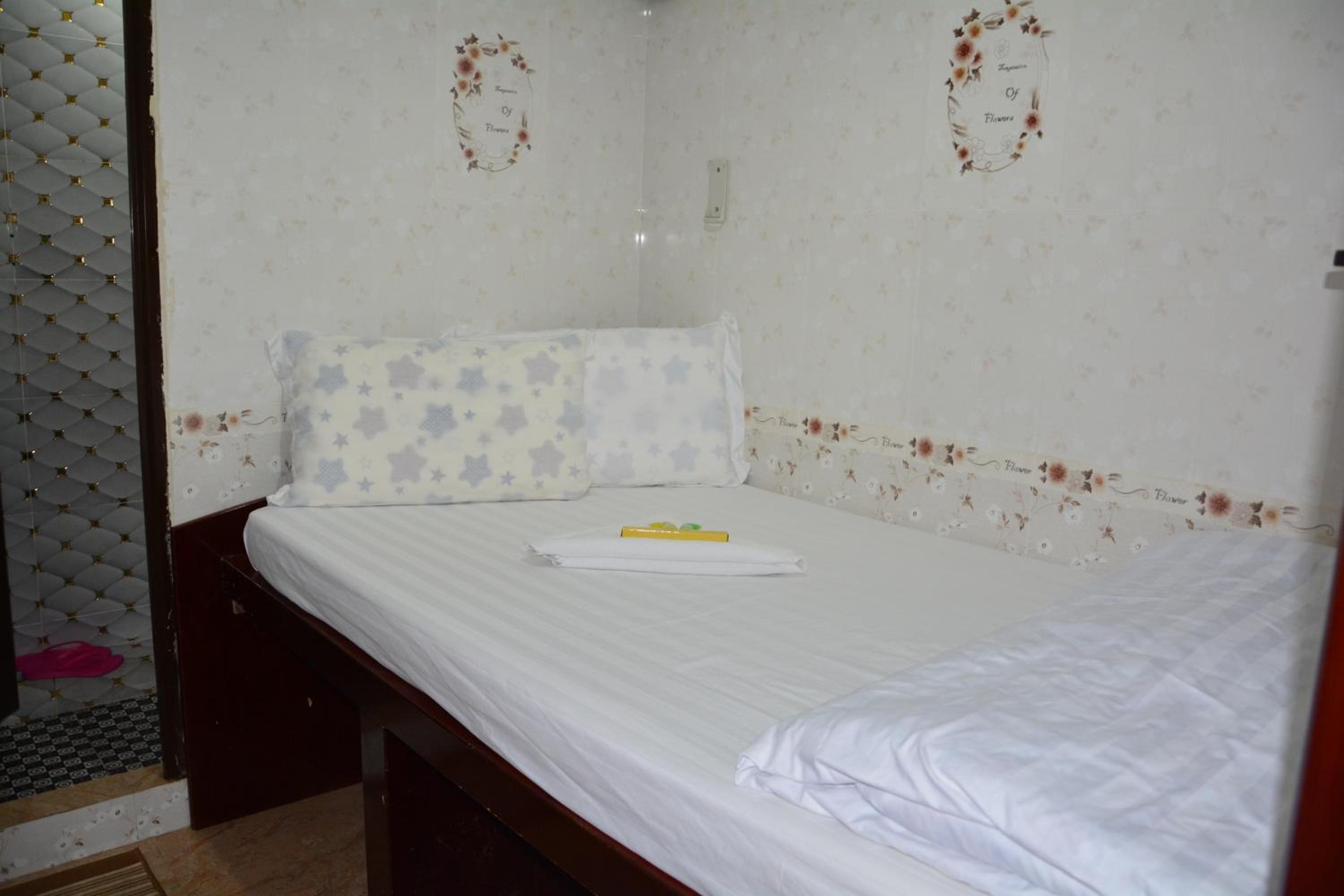 Everest Guest House