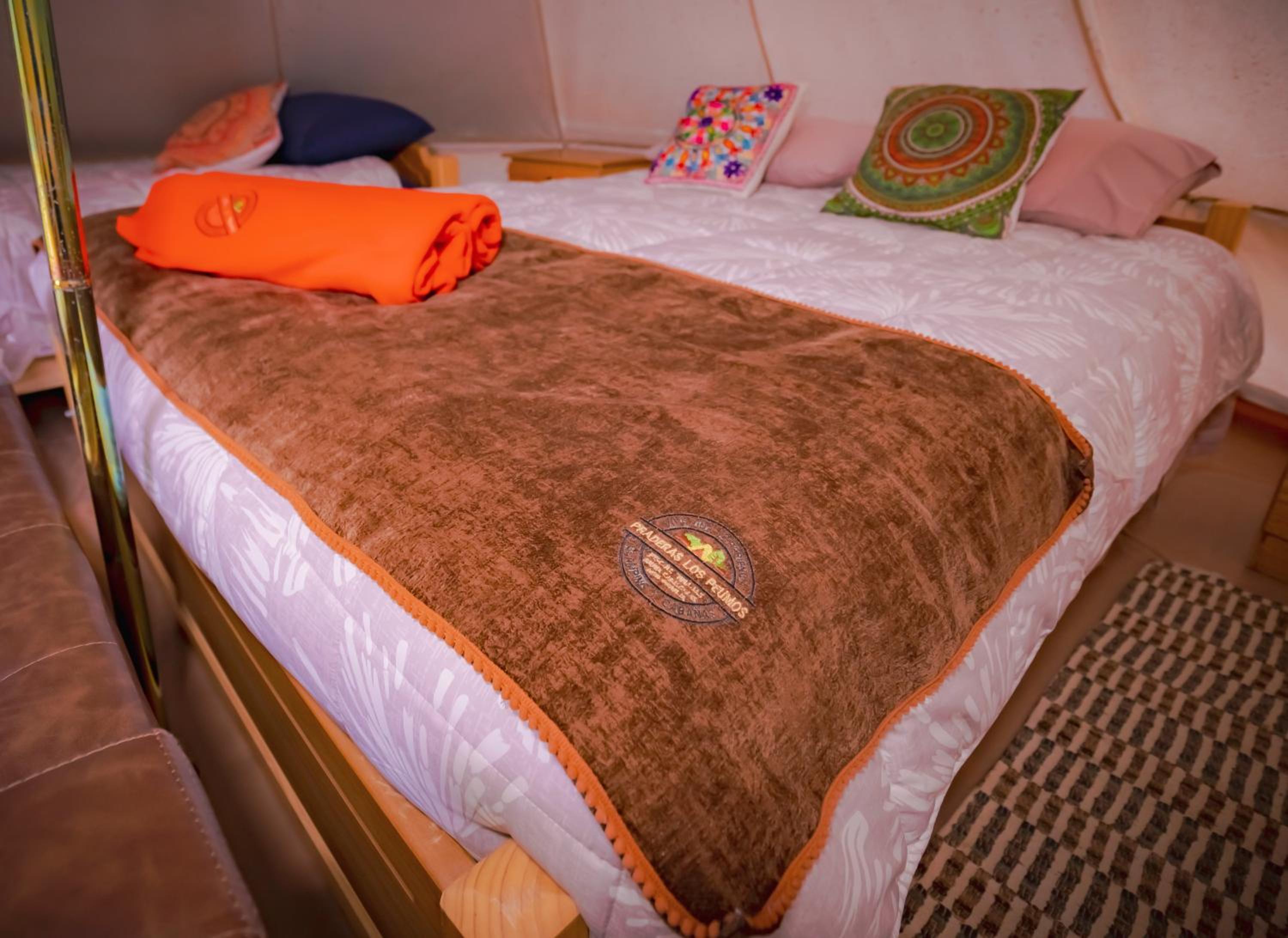 Praderas Los Peumos Glamping-Cabañas
