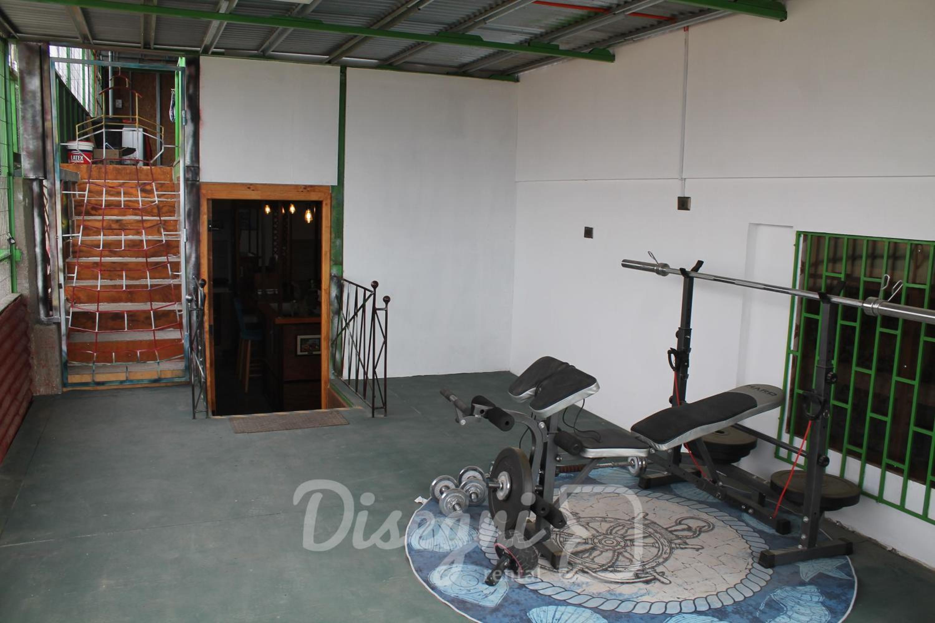 Disegni 11-12, Habitacion Baño Privado con Cocina, Caldera, Cercano a Bahía