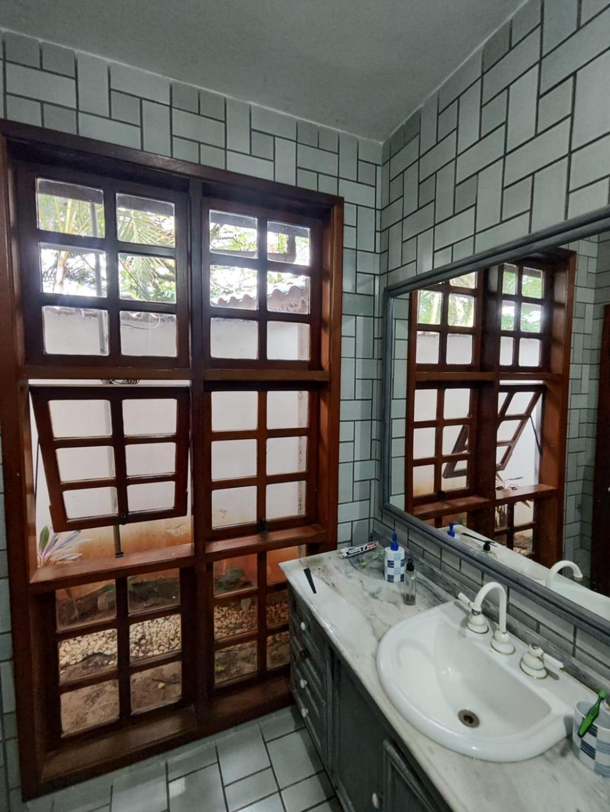 Chácara 5 suítes e piscina em Cabreúva