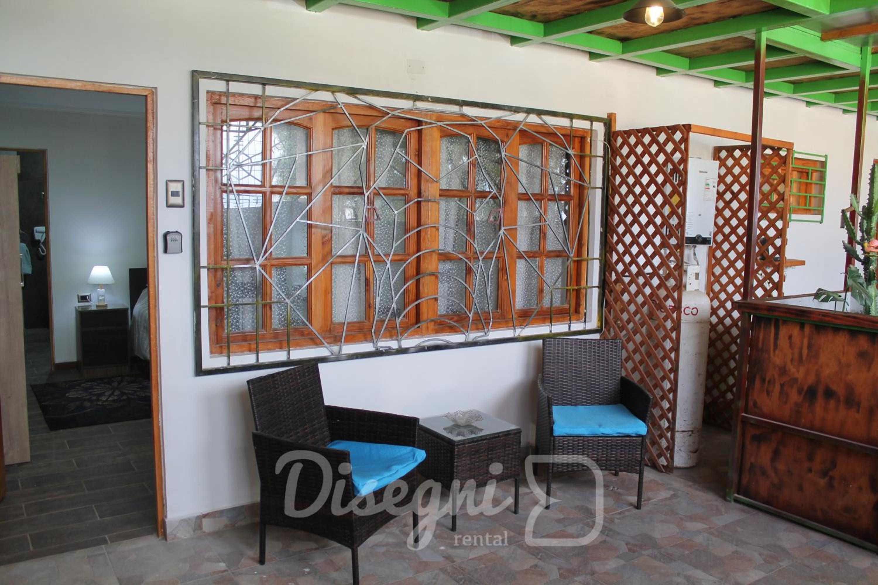 Disegni 11-12, Habitacion Baño Privado con Cocina, Caldera, Cercano a Bahía