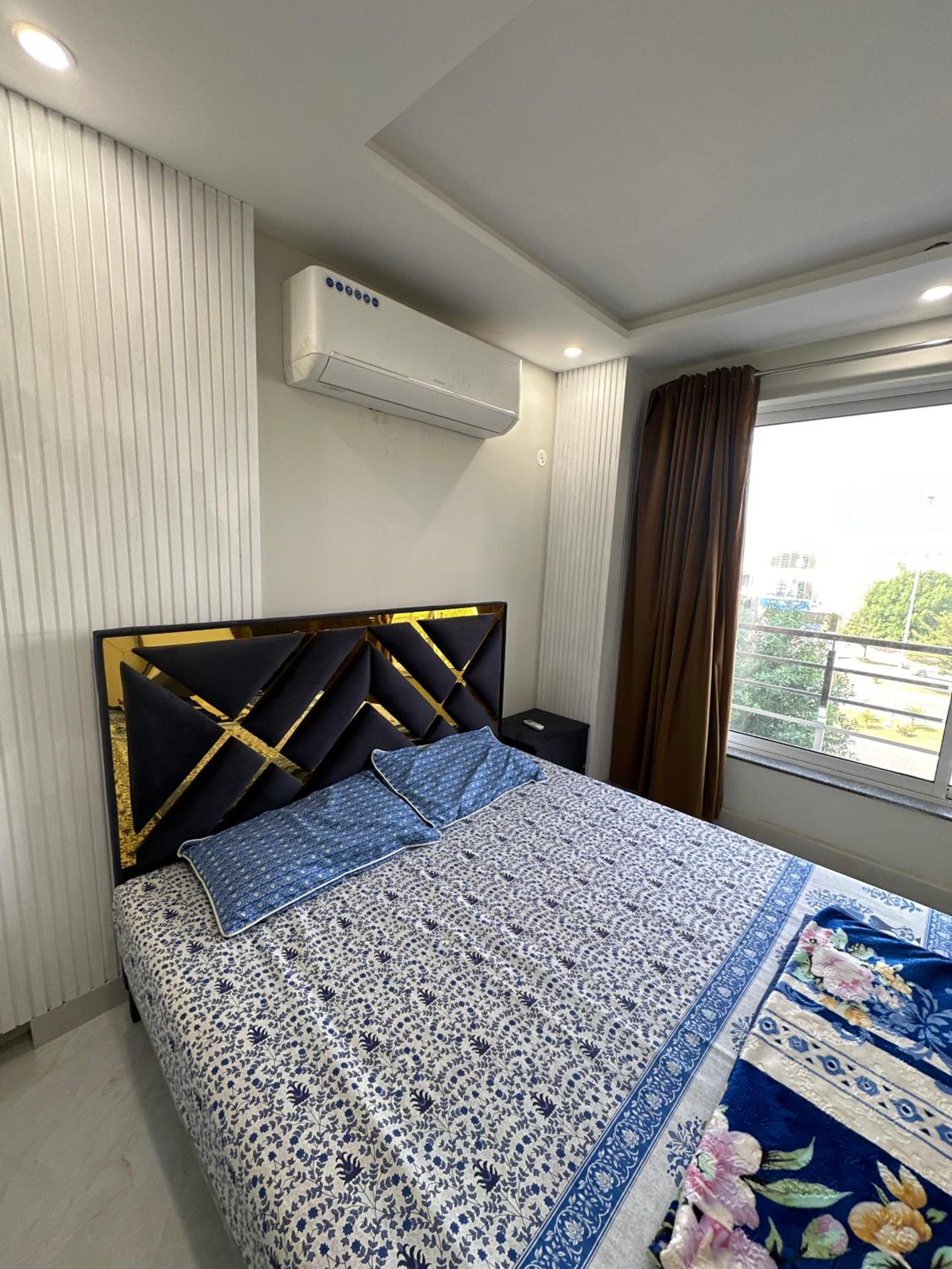 One Bed Designer Luxury Apartment Mehar Suites view 5