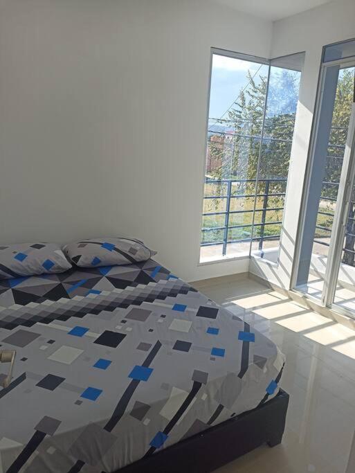 Casa con Piscina Privada Carmen de Apicala Aire