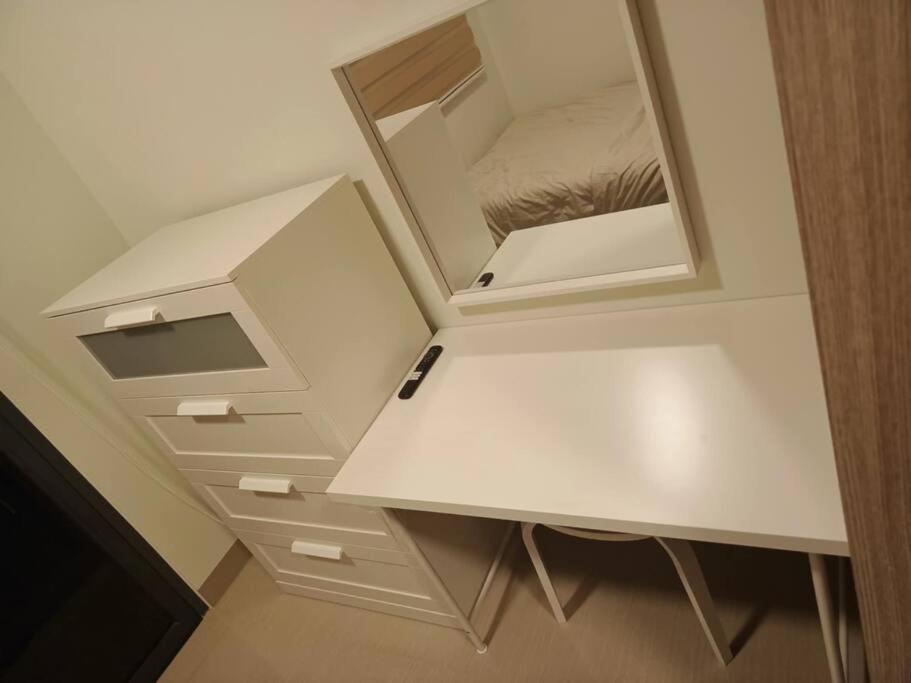 Candid Suite by ARL