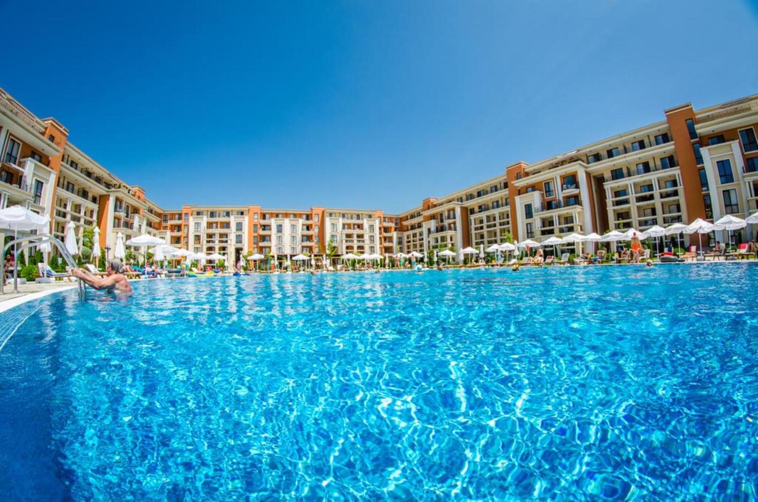 Prestige Fort Beach - Menada Apartments