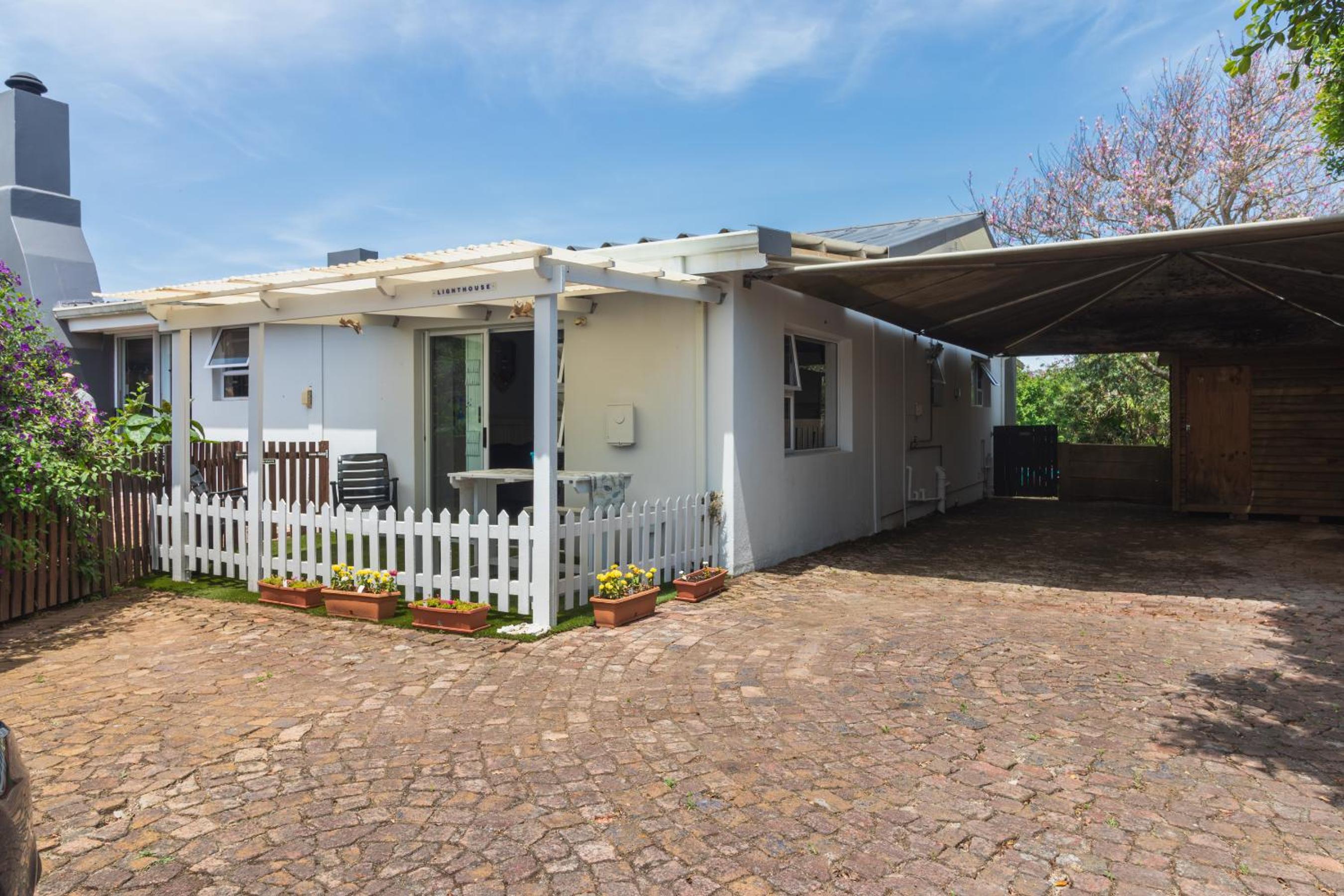 Hartenbos Breakaway - LightHouse Cottage view 2