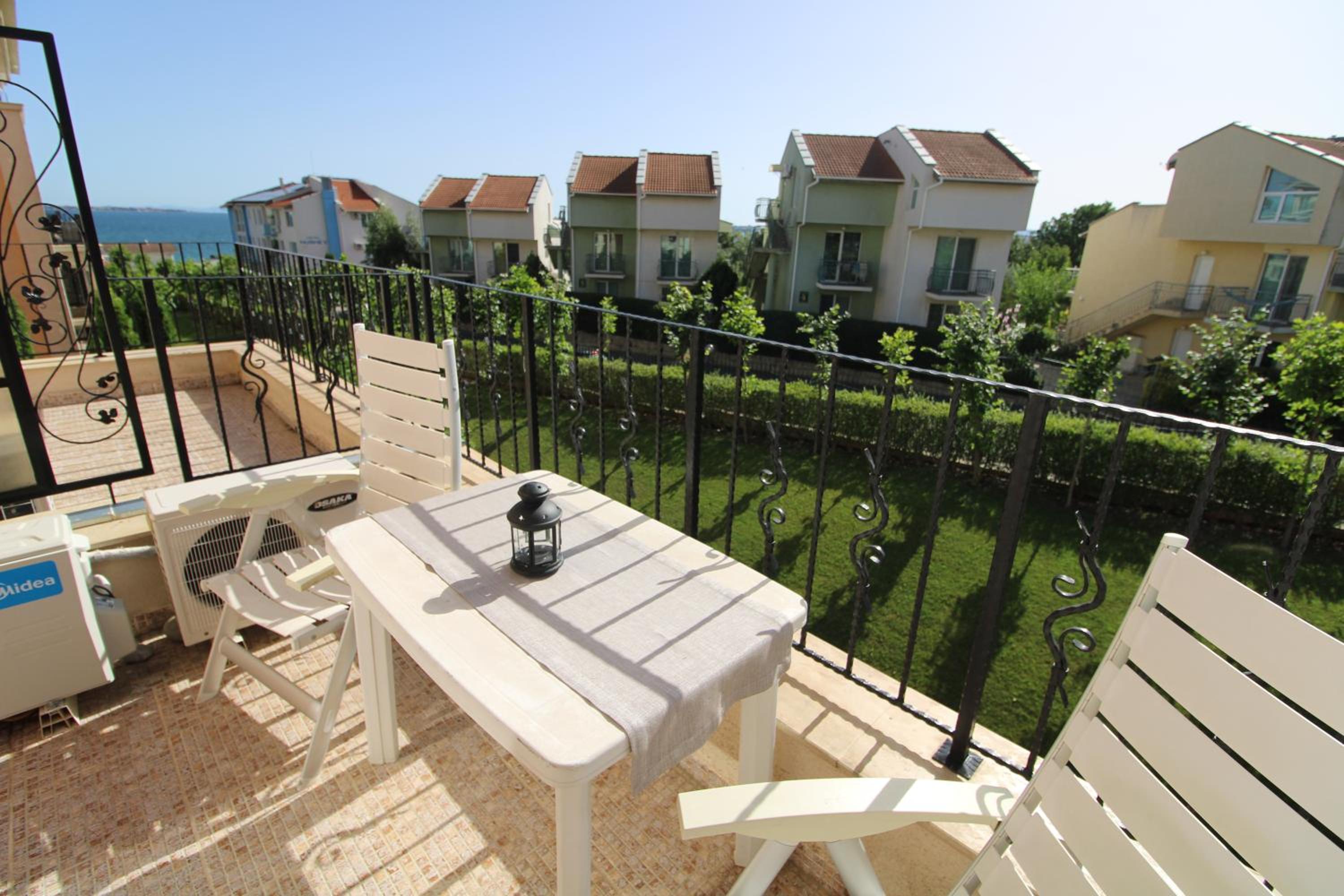 Prestige Fort Beach - Menada Apartments