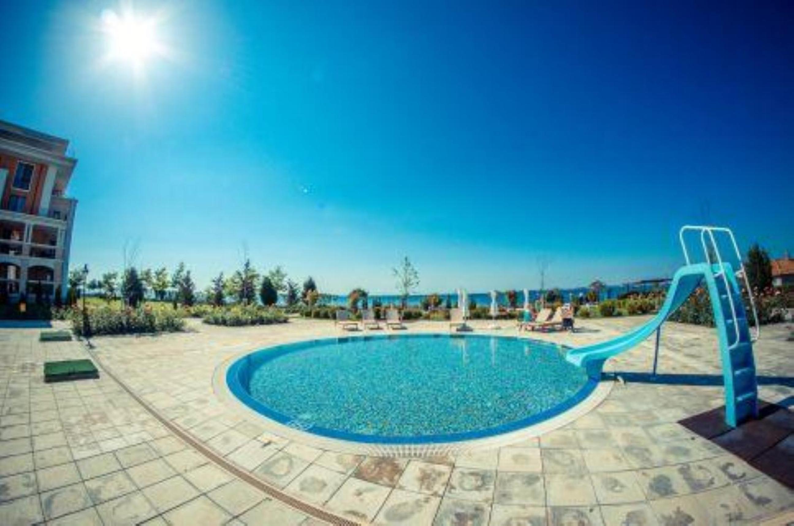 Prestige Fort Beach - Menada Apartments