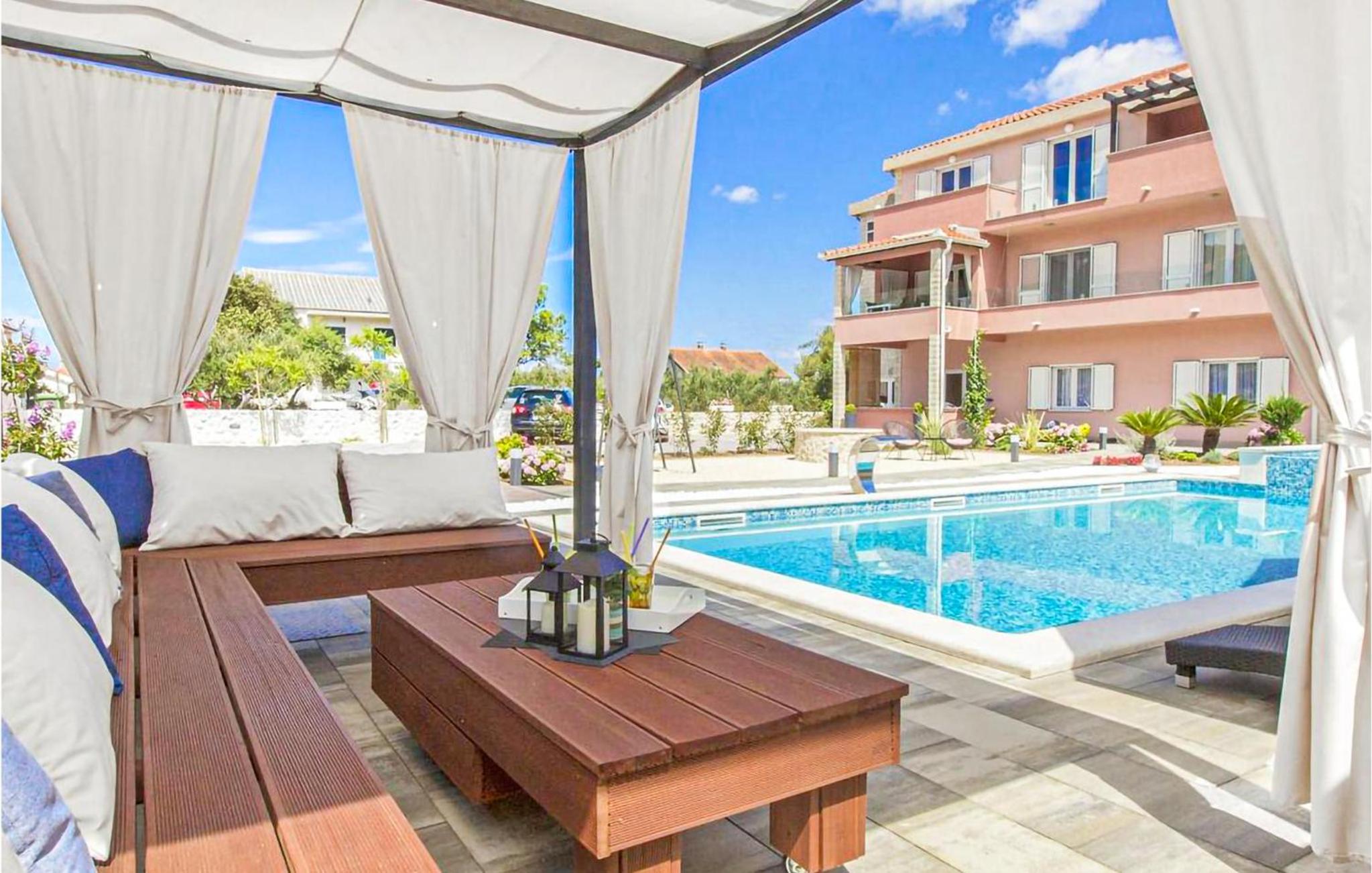 Awesome Apartment In Grebastica