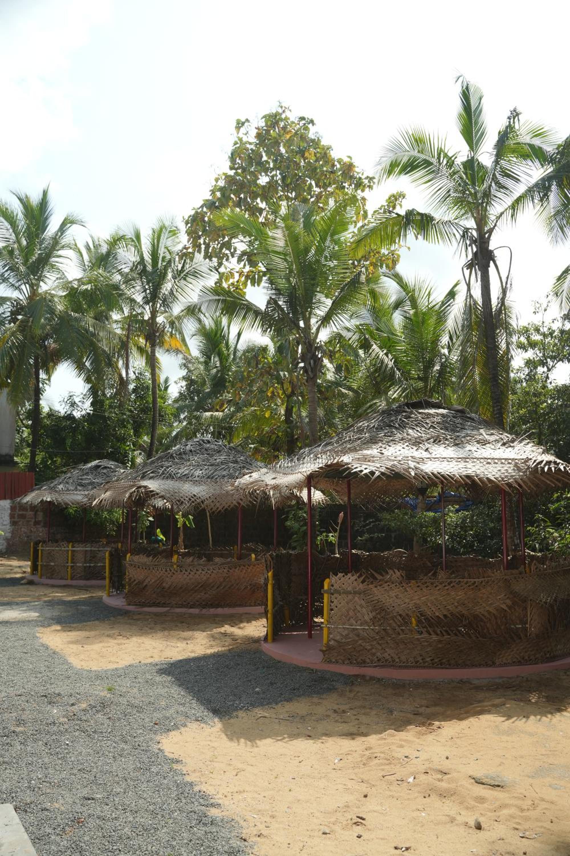 Tropical Blue Resort